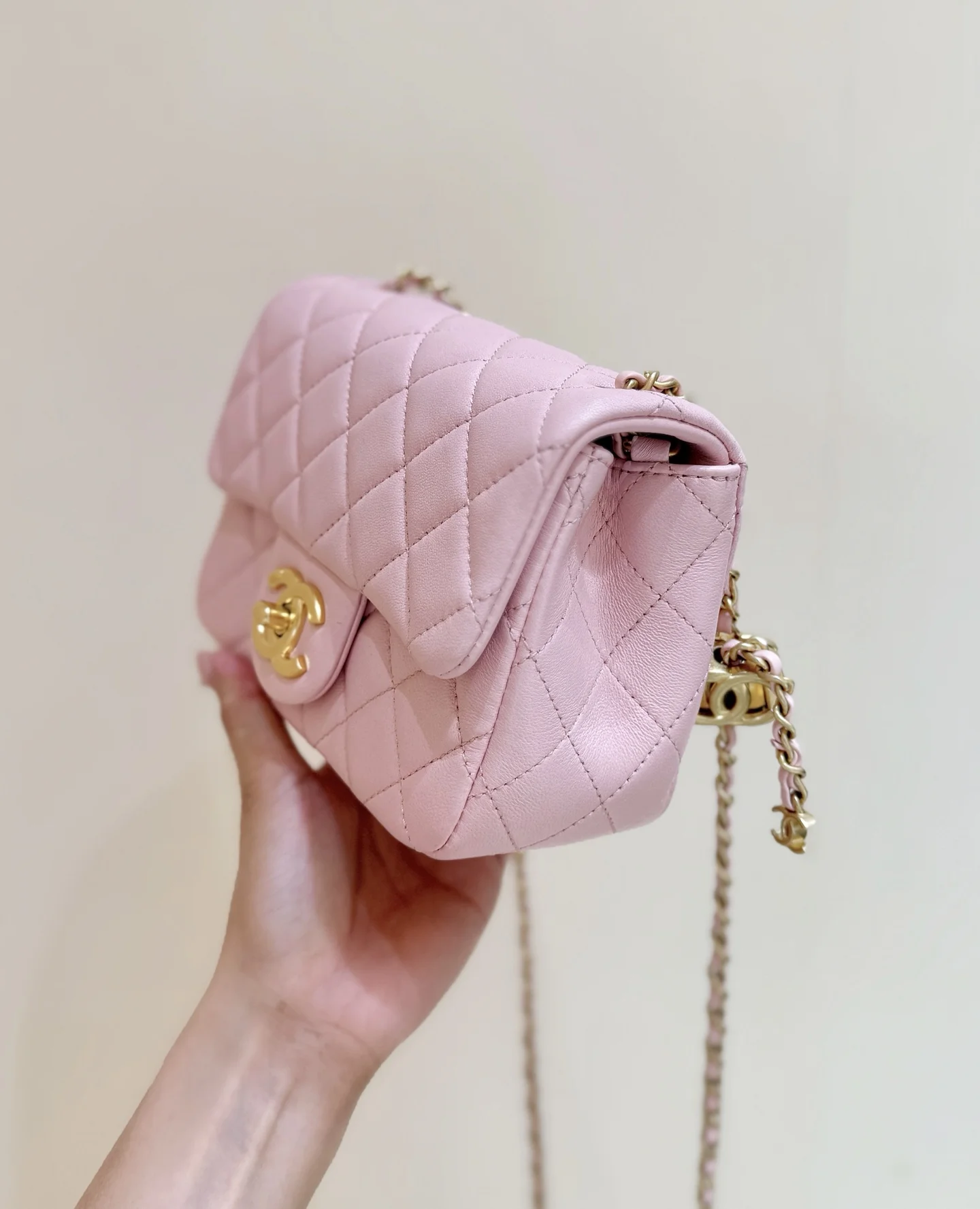 Сумка Chanel Pearl Crush Mini Flap - миниатюра 13