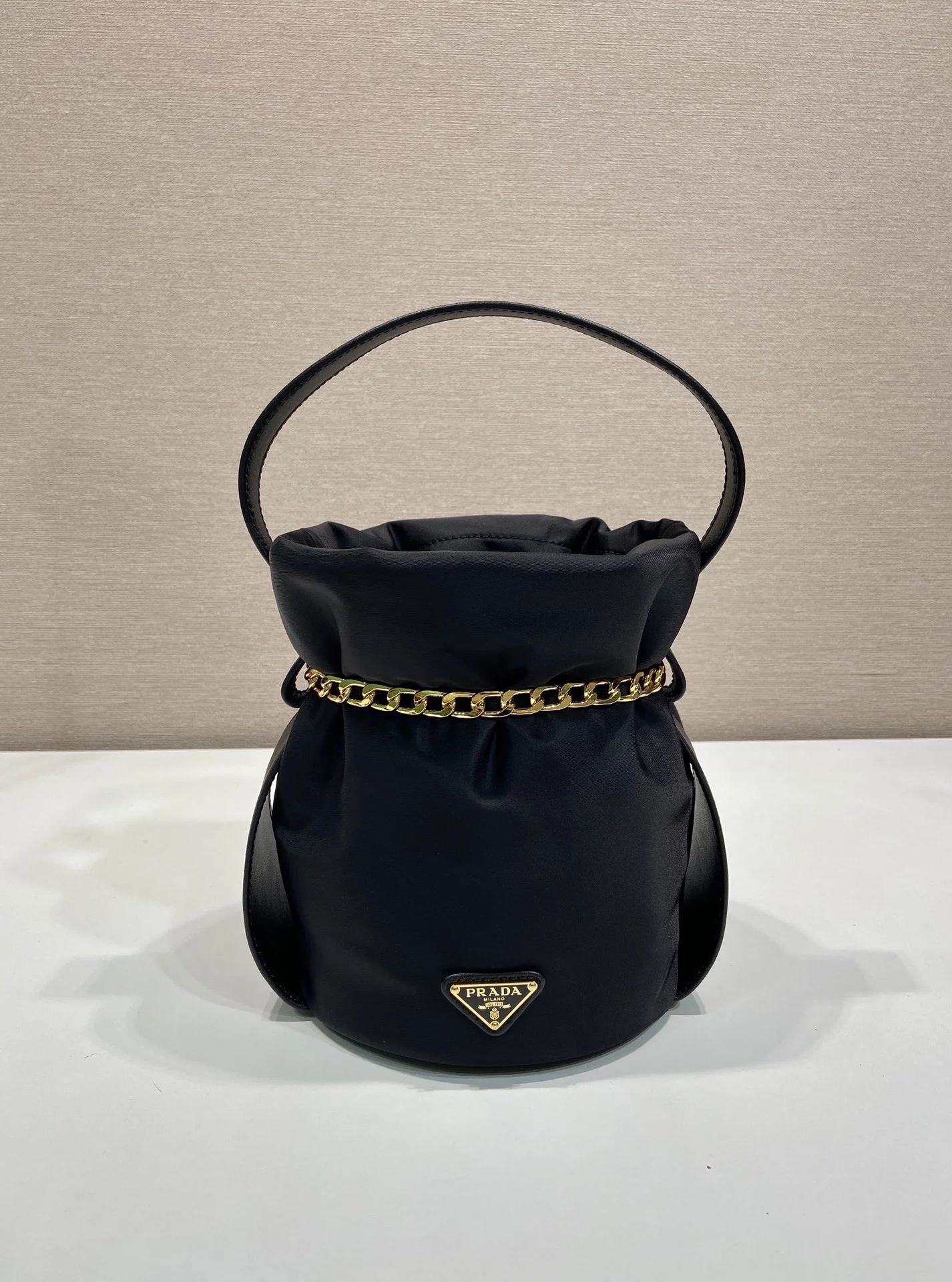 Сумка Prada Mini Petit Sac Noir Bucket Bag - миниатюра 2