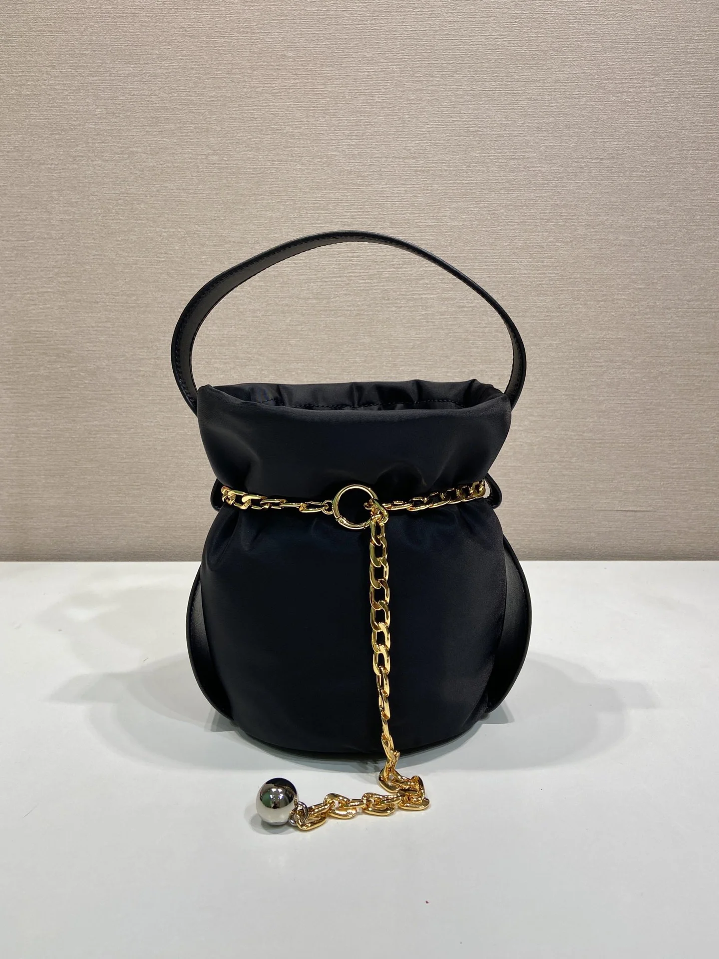 Сумка Prada Mini Petit Sac Noir Bucket Bag - миниатюра 5