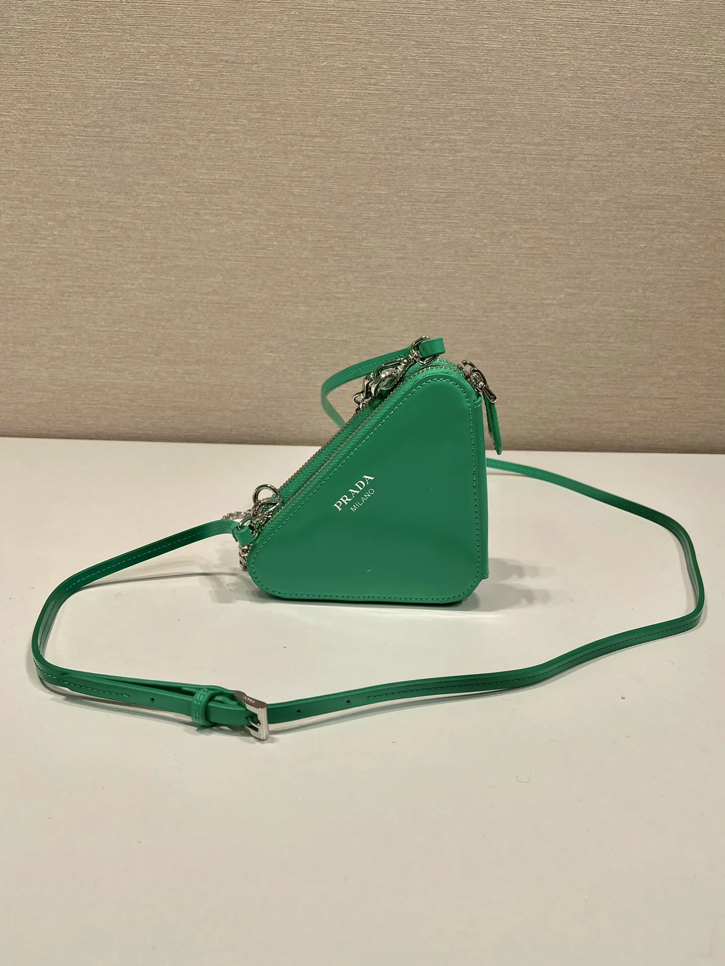 Сумка Prada Triangle Embellished Mini Pouch - миниатюра 6