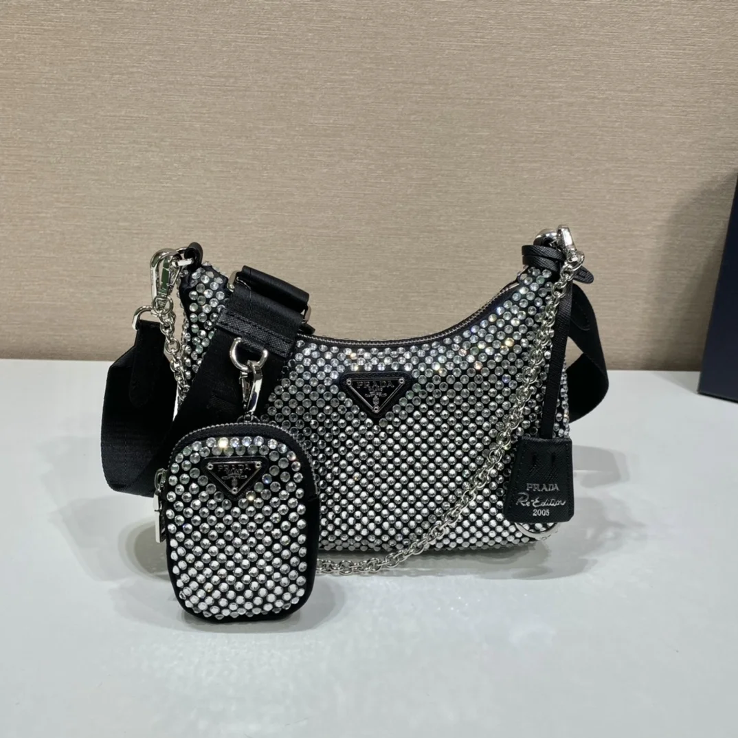Сумка Prada Studded Re-Edition Tote Bag - миниатюра 27