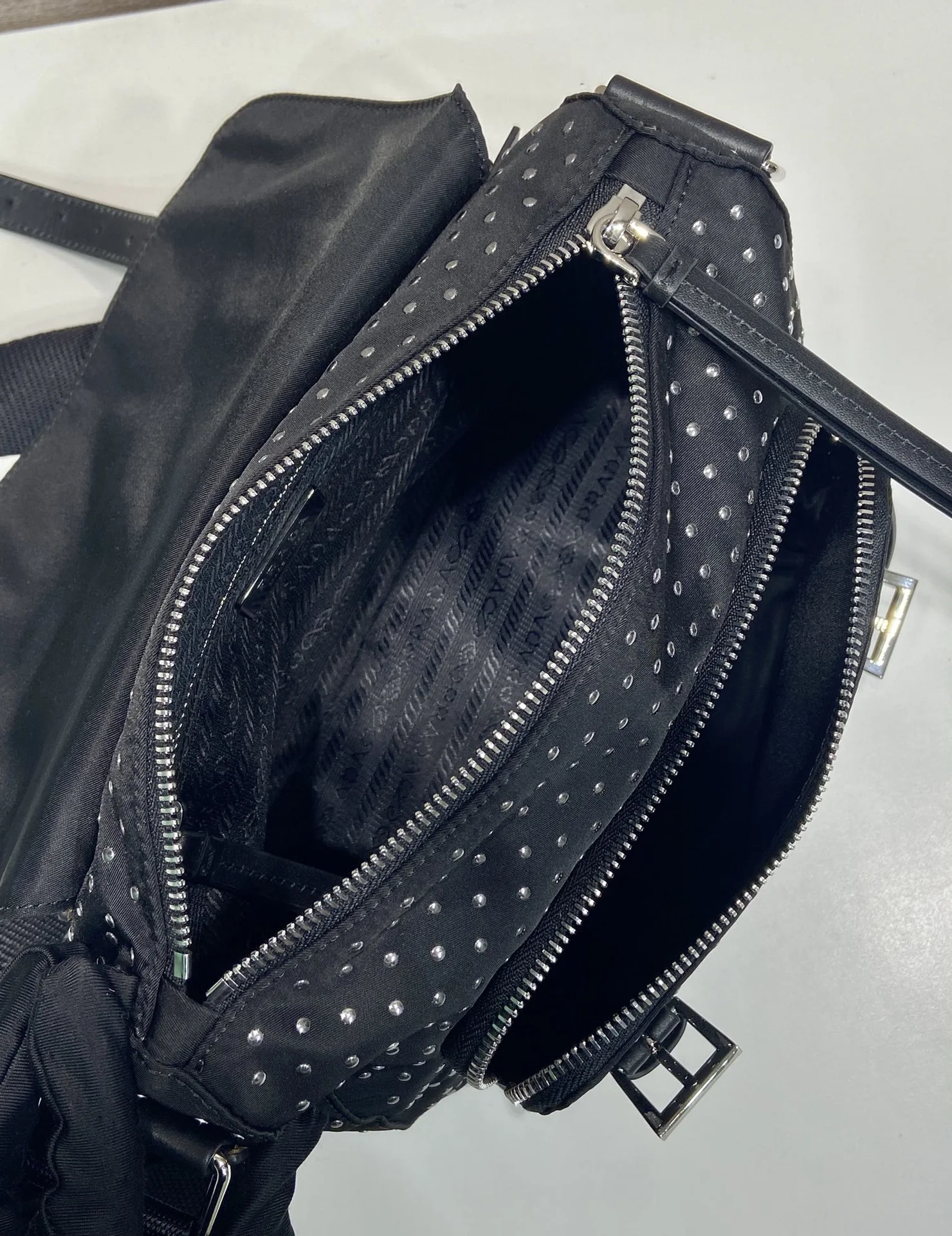 Сумка Prada Studded Re-Nylon Shoulder Bag - миниатюра 19