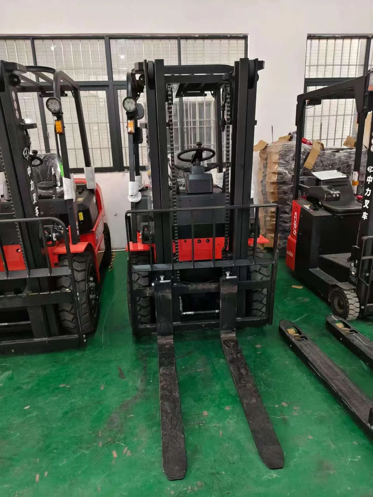 Электропогрузчик EP EFL302X 3.0 т - миниатюра 3