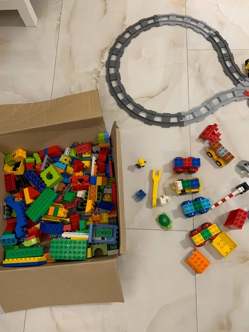 Конструктор lego Duplo Супернабор Железная дорога - миниатюра 3