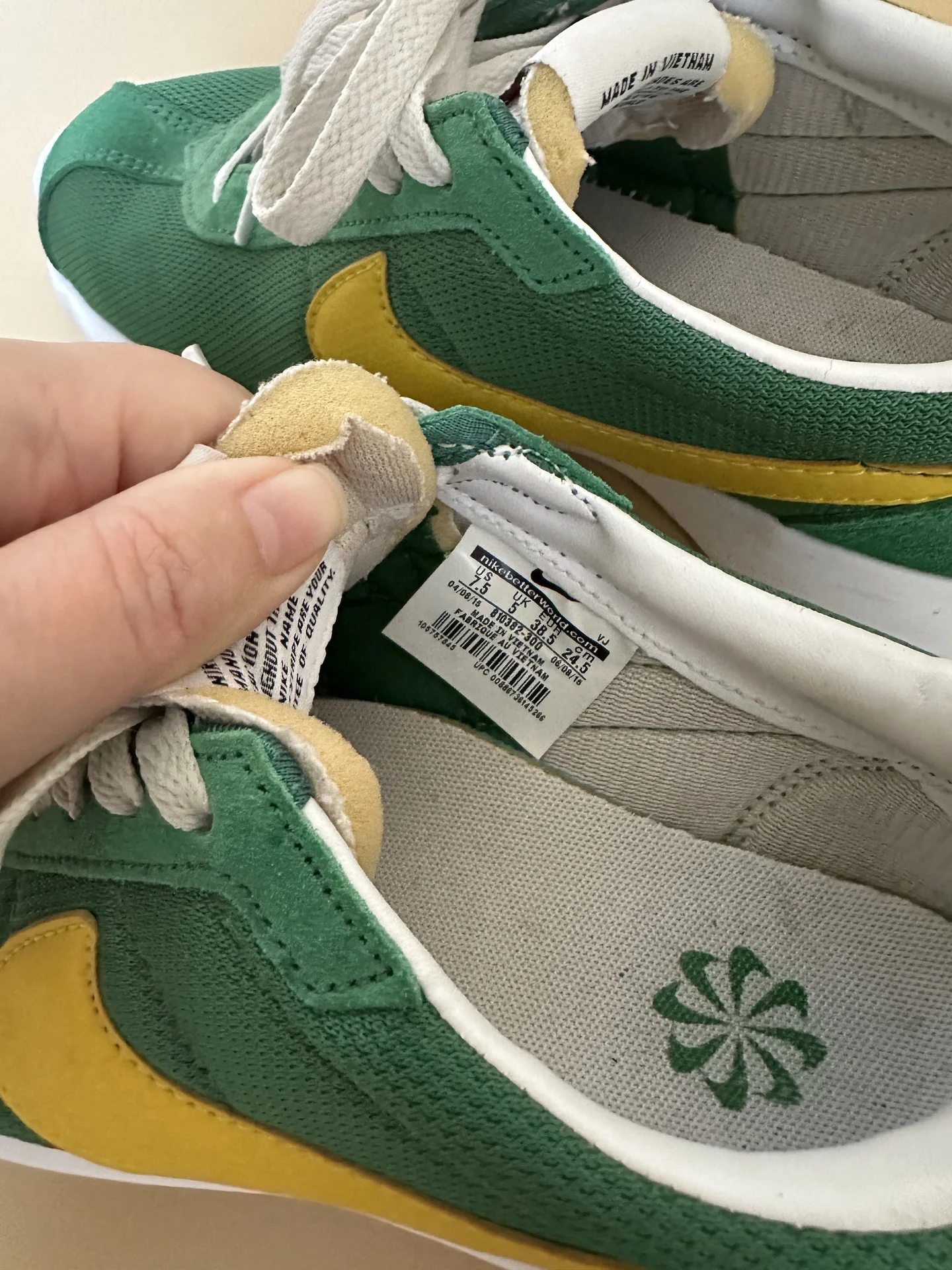 Кроссовки Nike - миниатюра 4