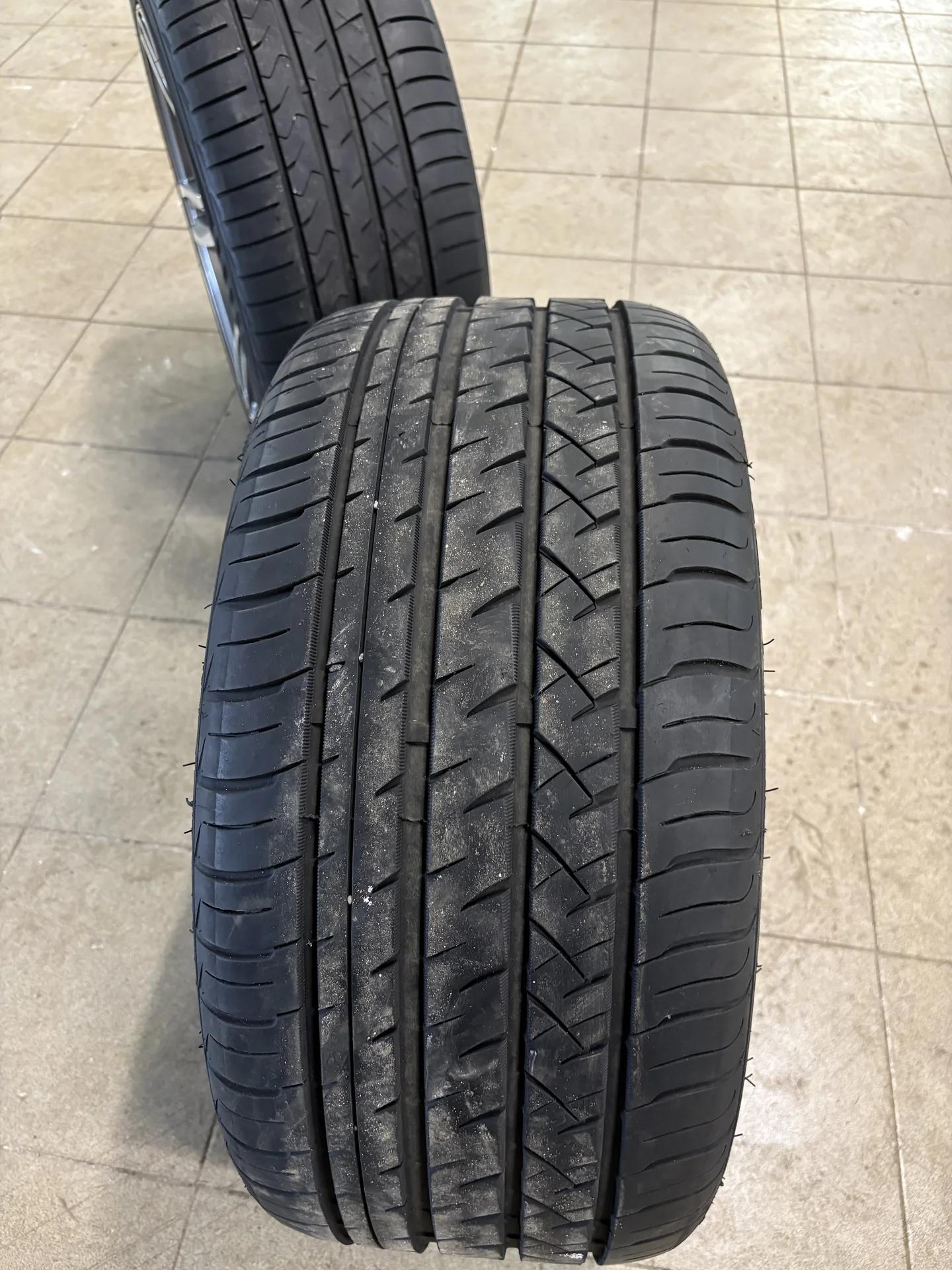 Шины Habilead HF330 285/35 r18 101W - миниатюра 8