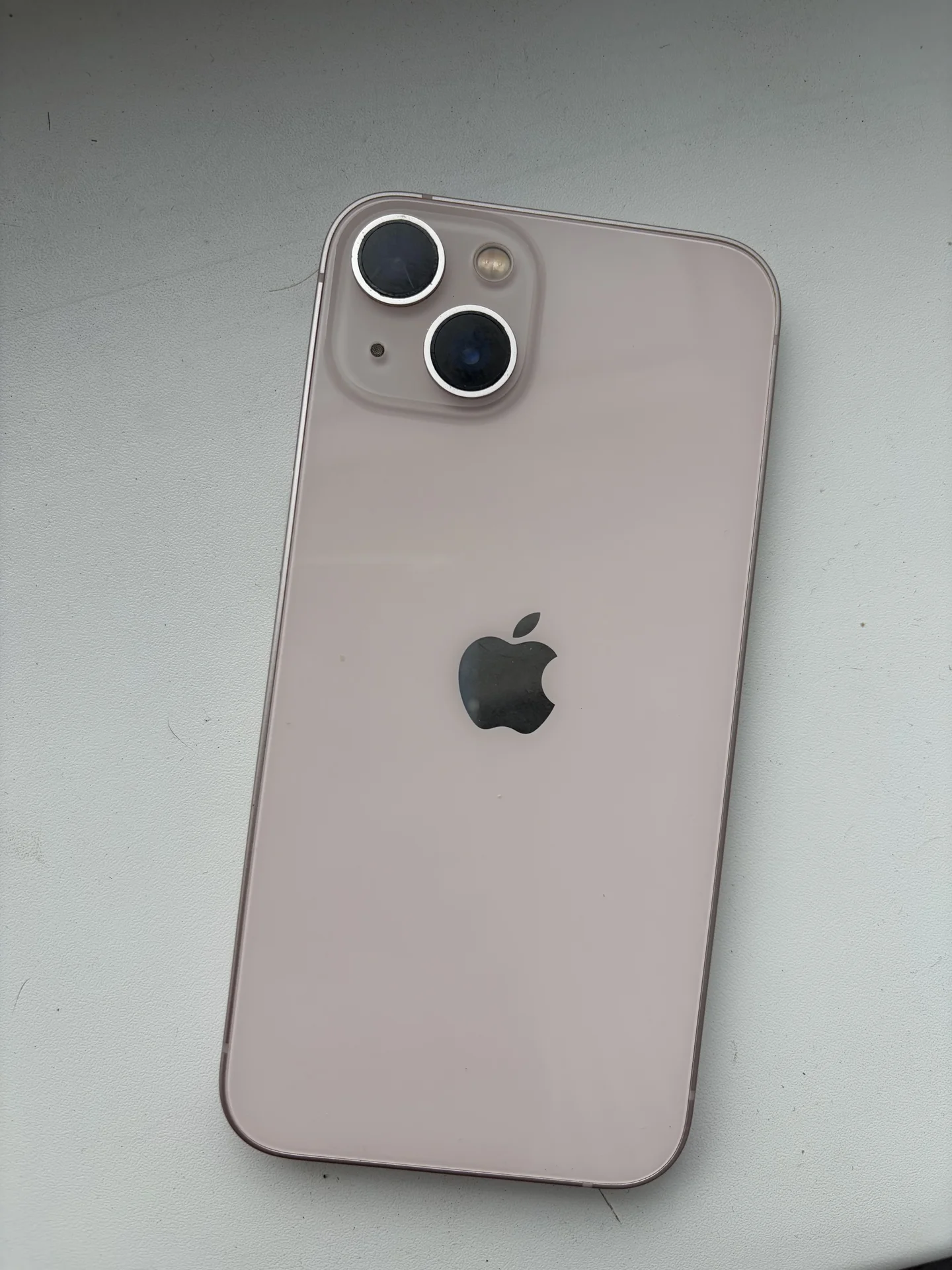 iPhone 13 - изображение 1