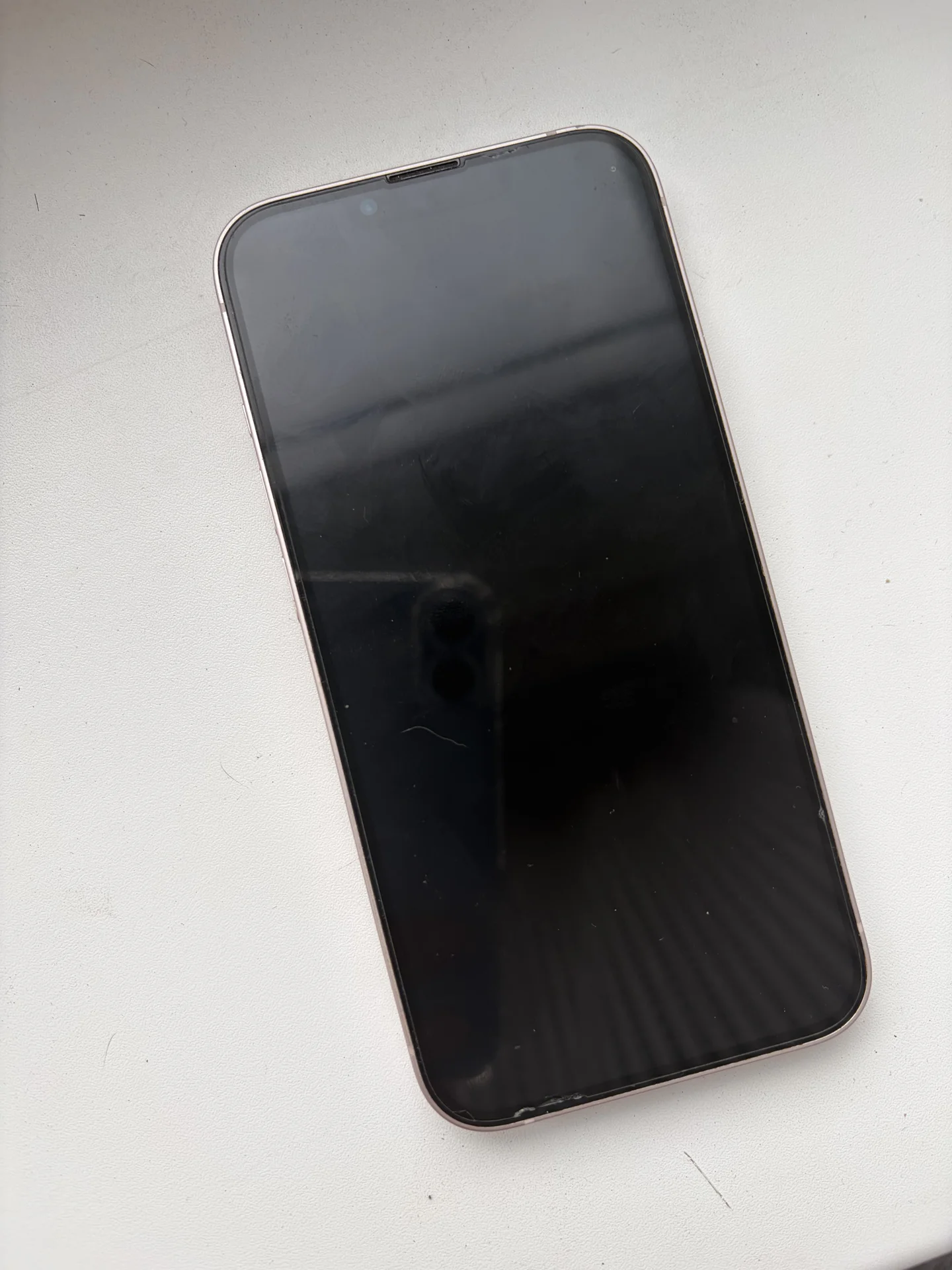 iPhone 13 - миниатюра 4