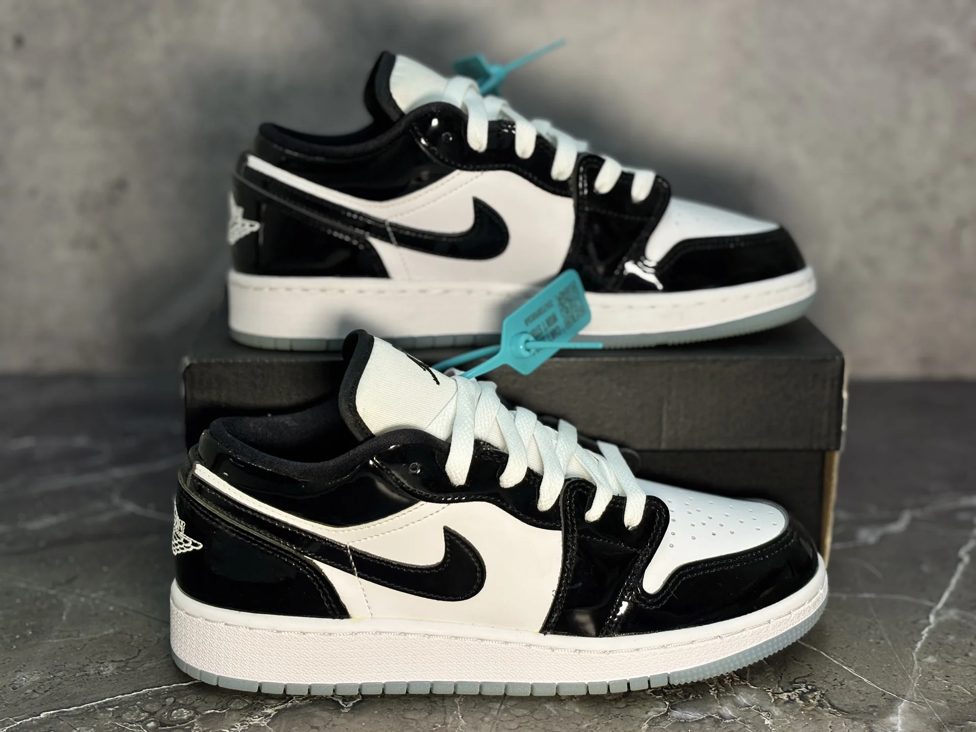Air Jordan 1 Low SE Concord - миниатюра 3