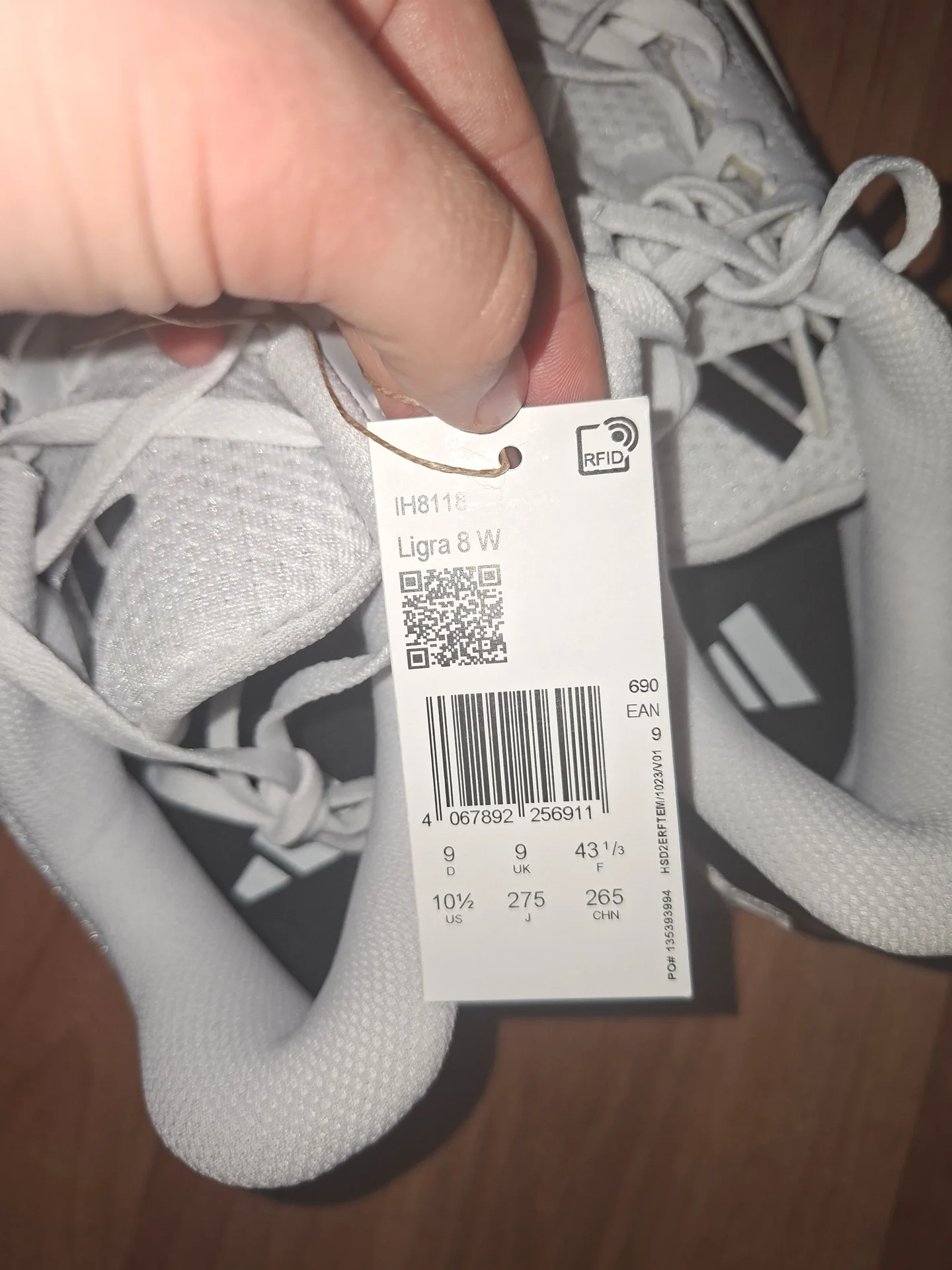 Adidas Ligra 8W 42 размер - миниатюра 4