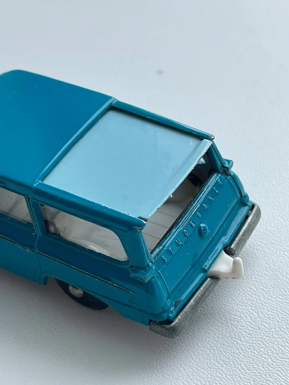 Модель 1:64 Studebaker station wagon matchbox №42 - миниатюра 10
