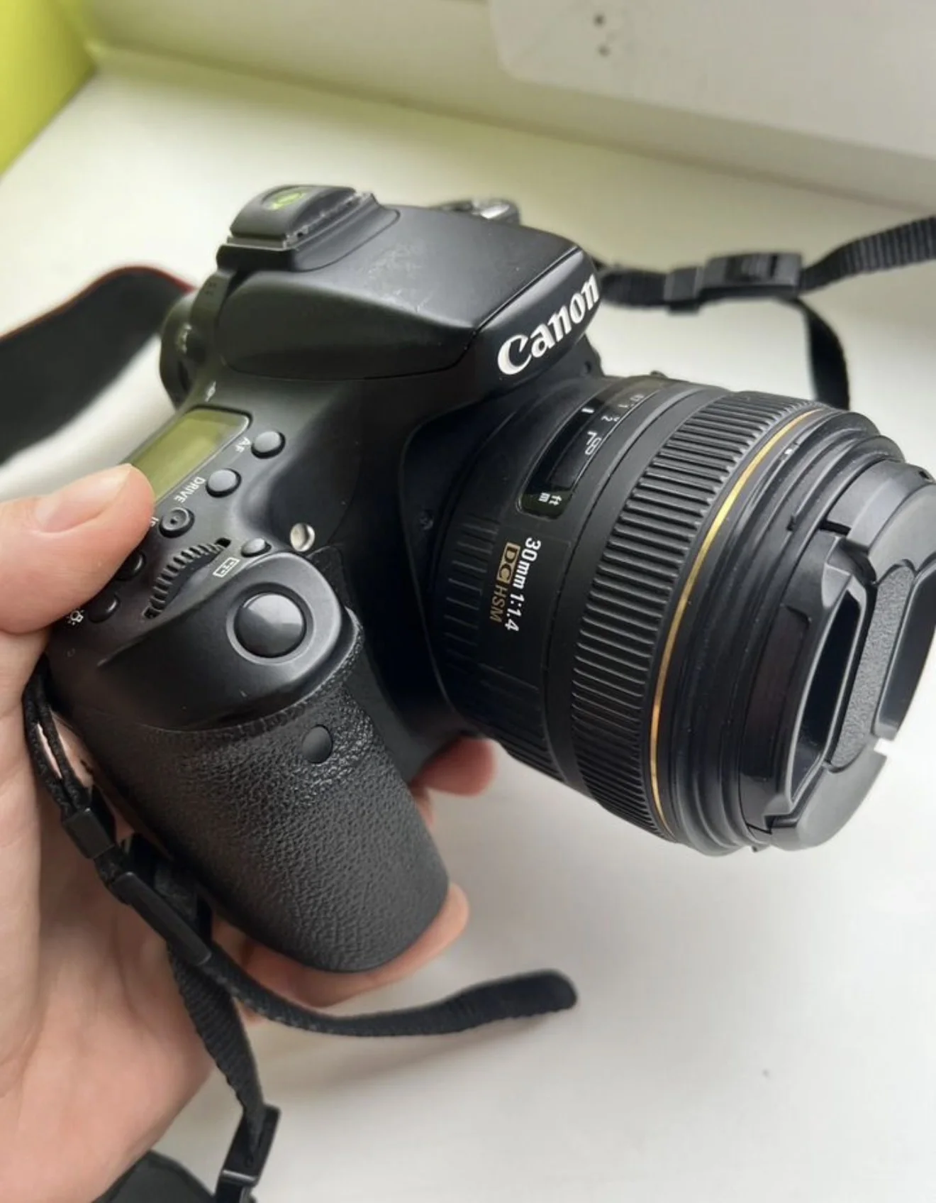 Canon eos 70d и объектив Sigma 30mm 1.4 - миниатюра 2