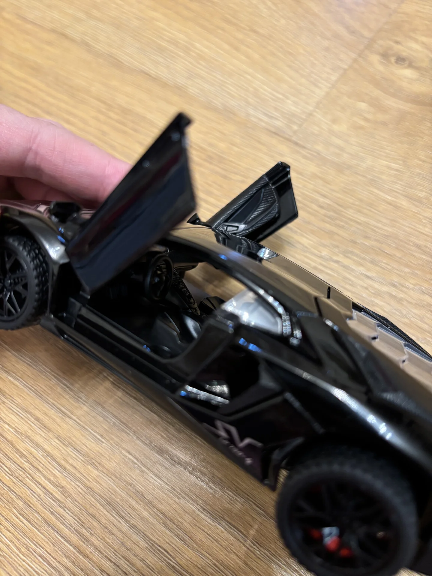 Модель Lamborghini Aventador LP 750-4 - миниатюра 7