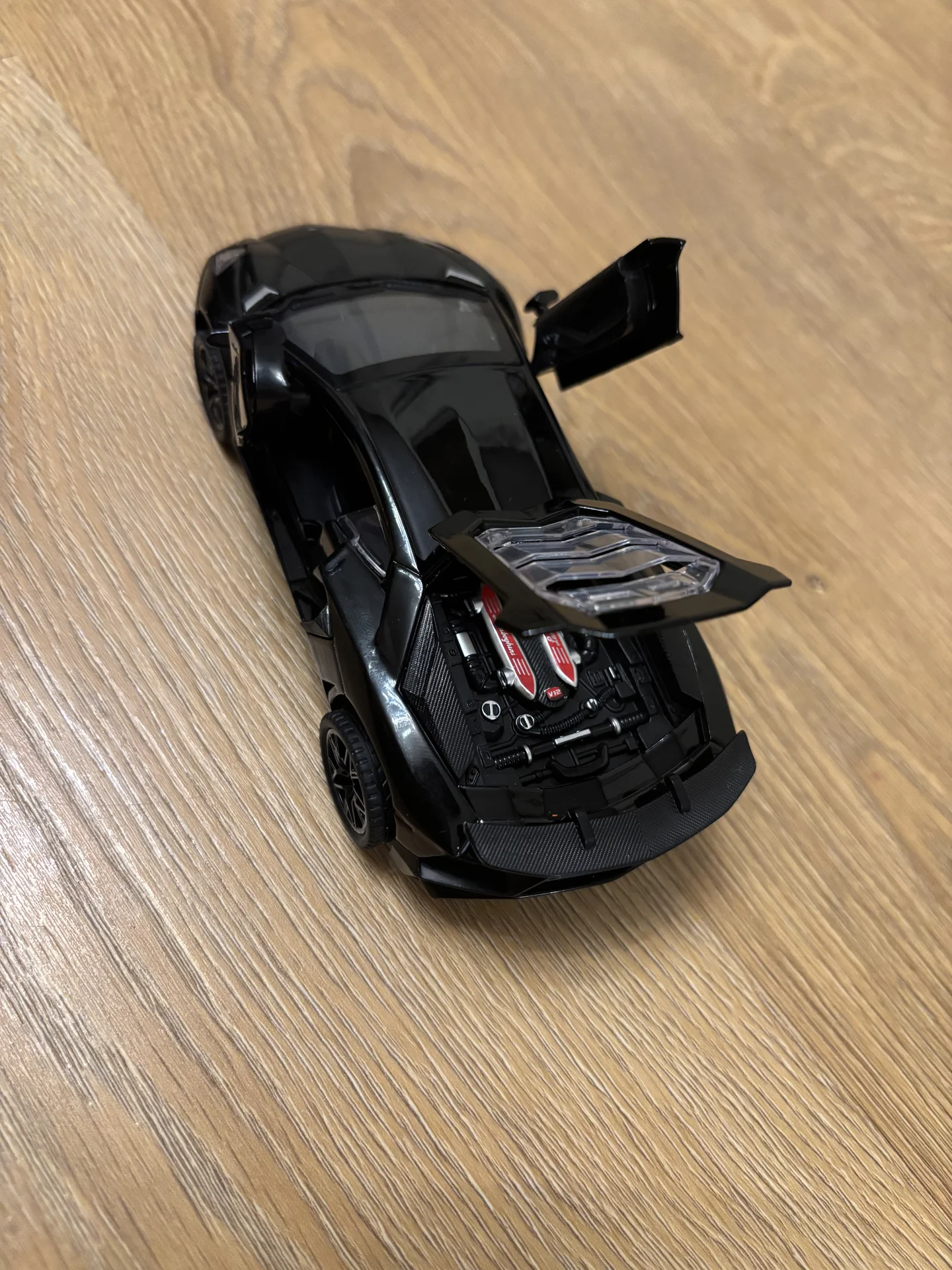 Модель Lamborghini Aventador LP 750-4 - миниатюра 8