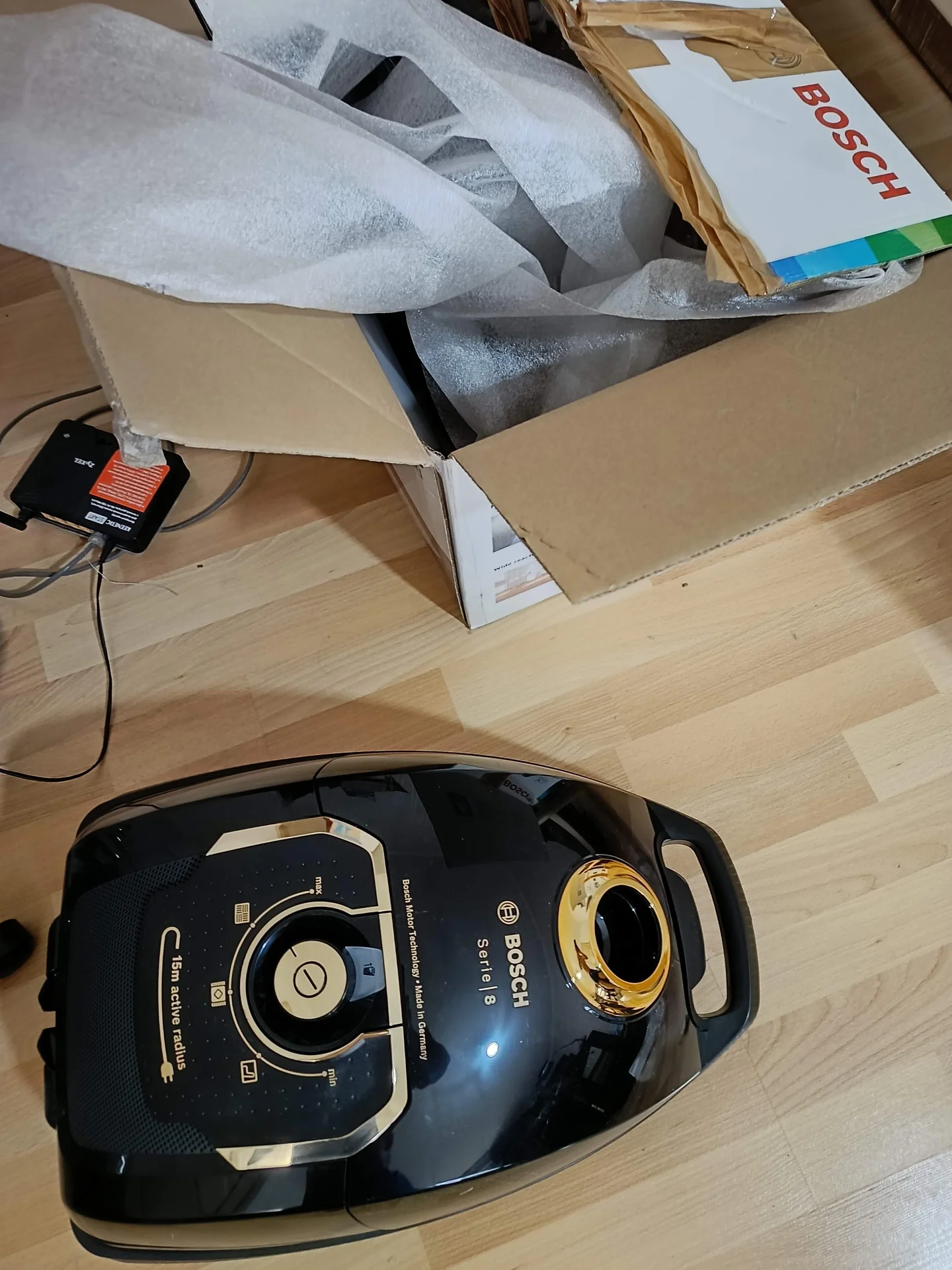Пылесос Bosch BGL8 Gold - миниатюра 2