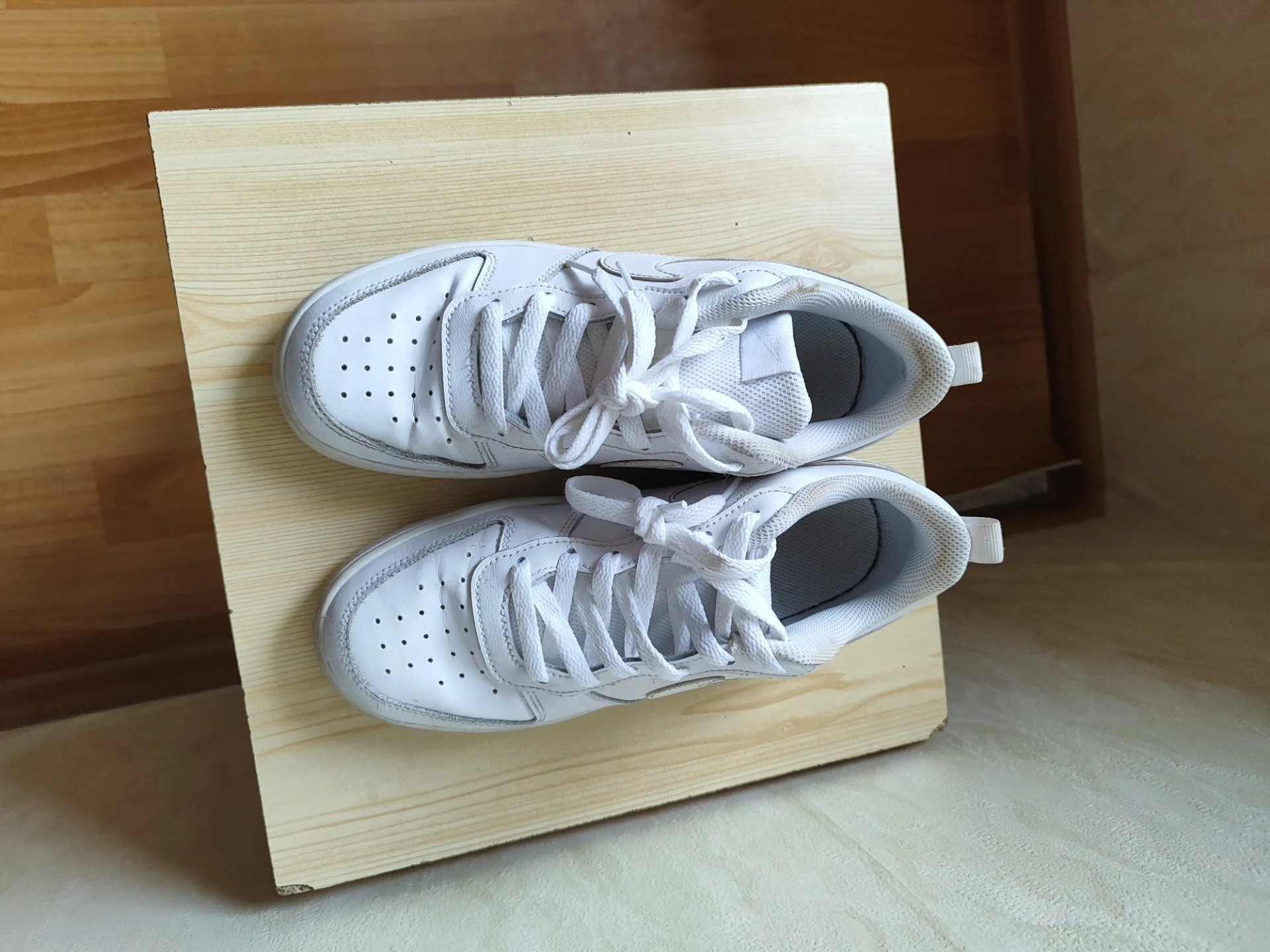 Кроссовки Nike Court Borough Low 2(GS) унисекс - изображение 1