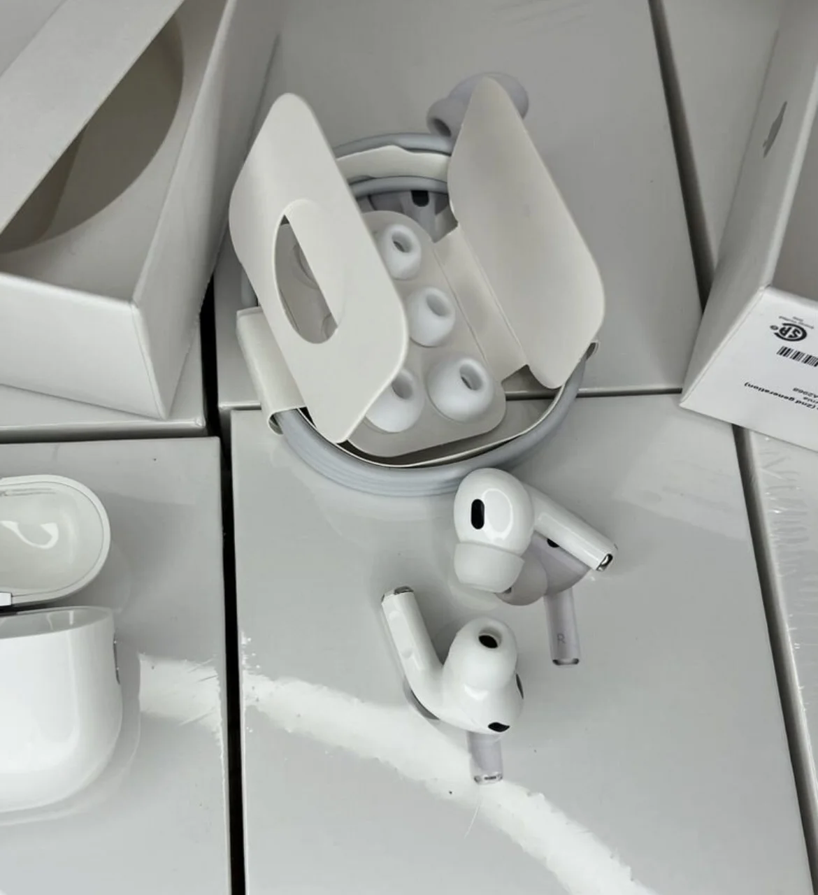 AirPods Pro 2 - миниатюра 2