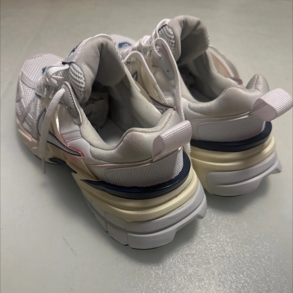 Кроссовки Nike - миниатюра 3