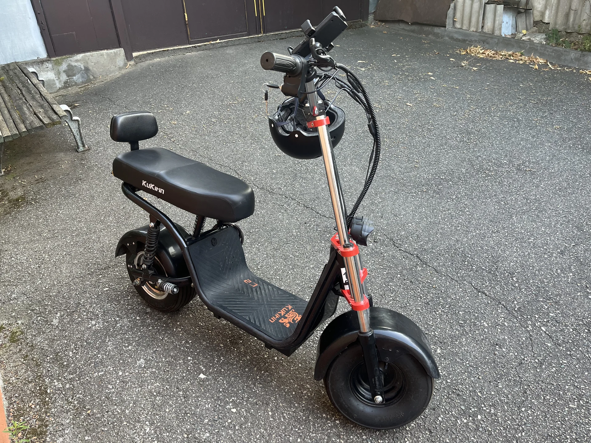 Электроскутер KUGOO KIRIN C2 - миниатюра 2