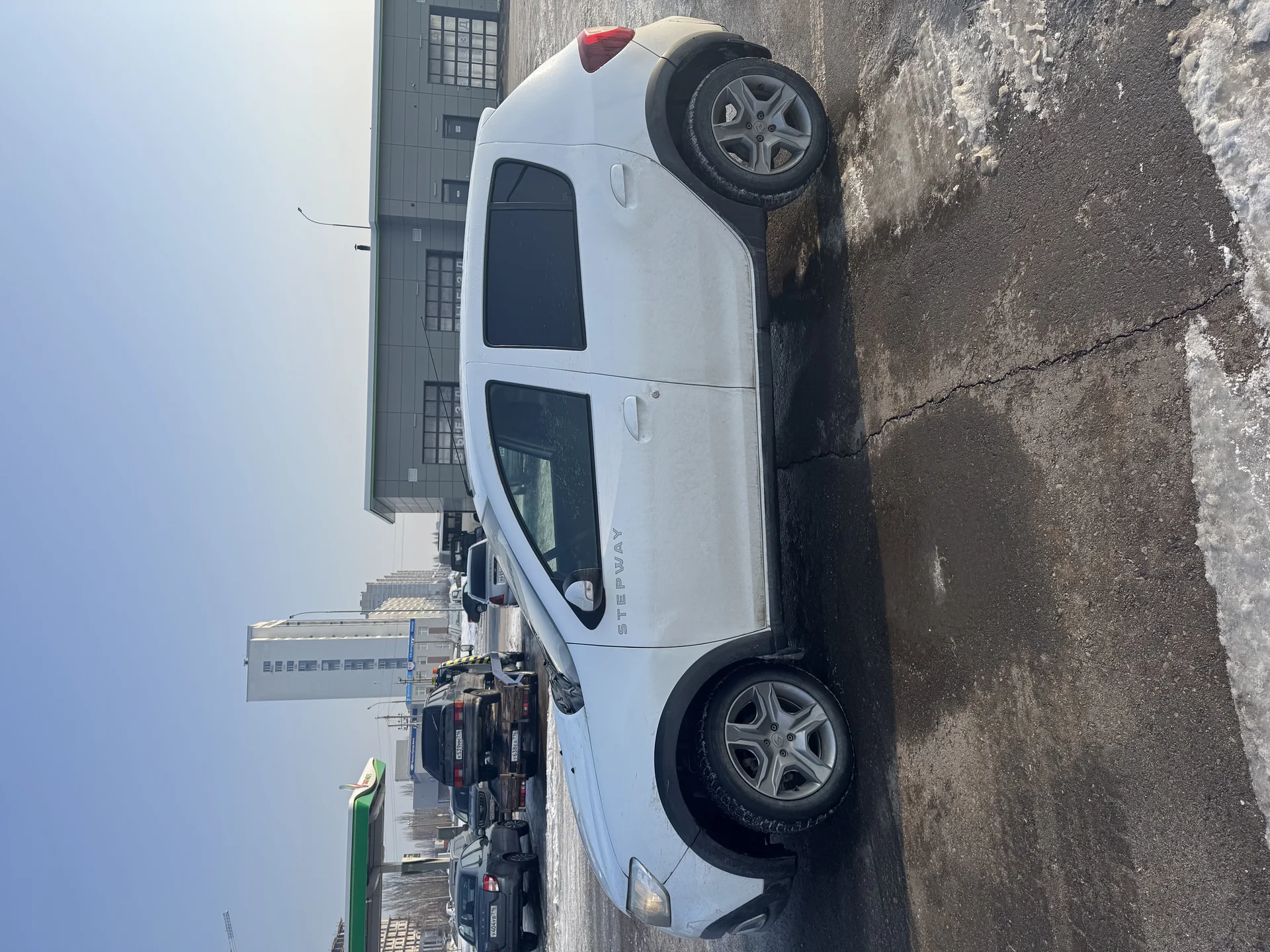 Renault Sandero Stepway 1.6 MT, 2019, 140 000 км - миниатюра 2