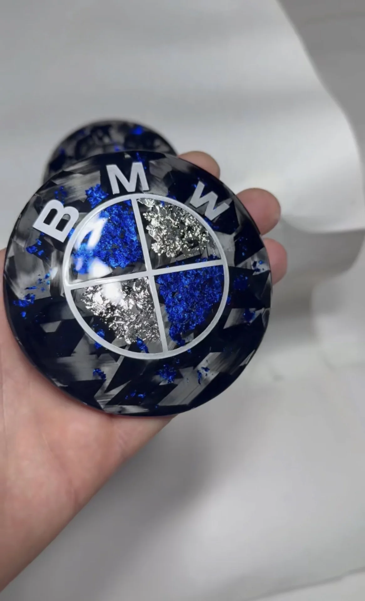 Эмблема bmw карбон - миниатюра 3
