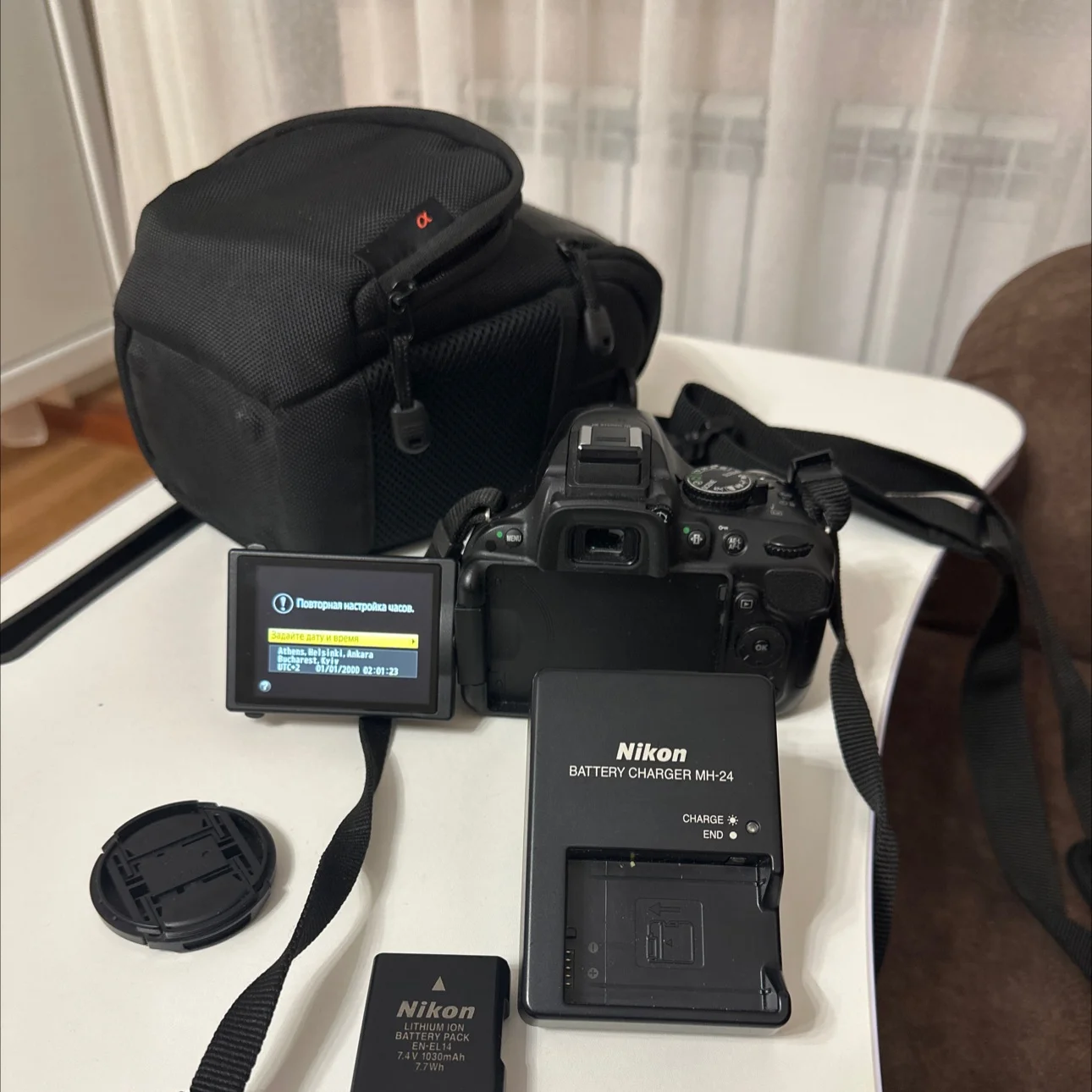 Продаю зеркальный фотоаппарат Nikon D5200 - миниатюра 4