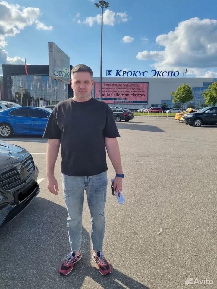 Свой человек в Москве, Представитель, Помощник - изображение 1