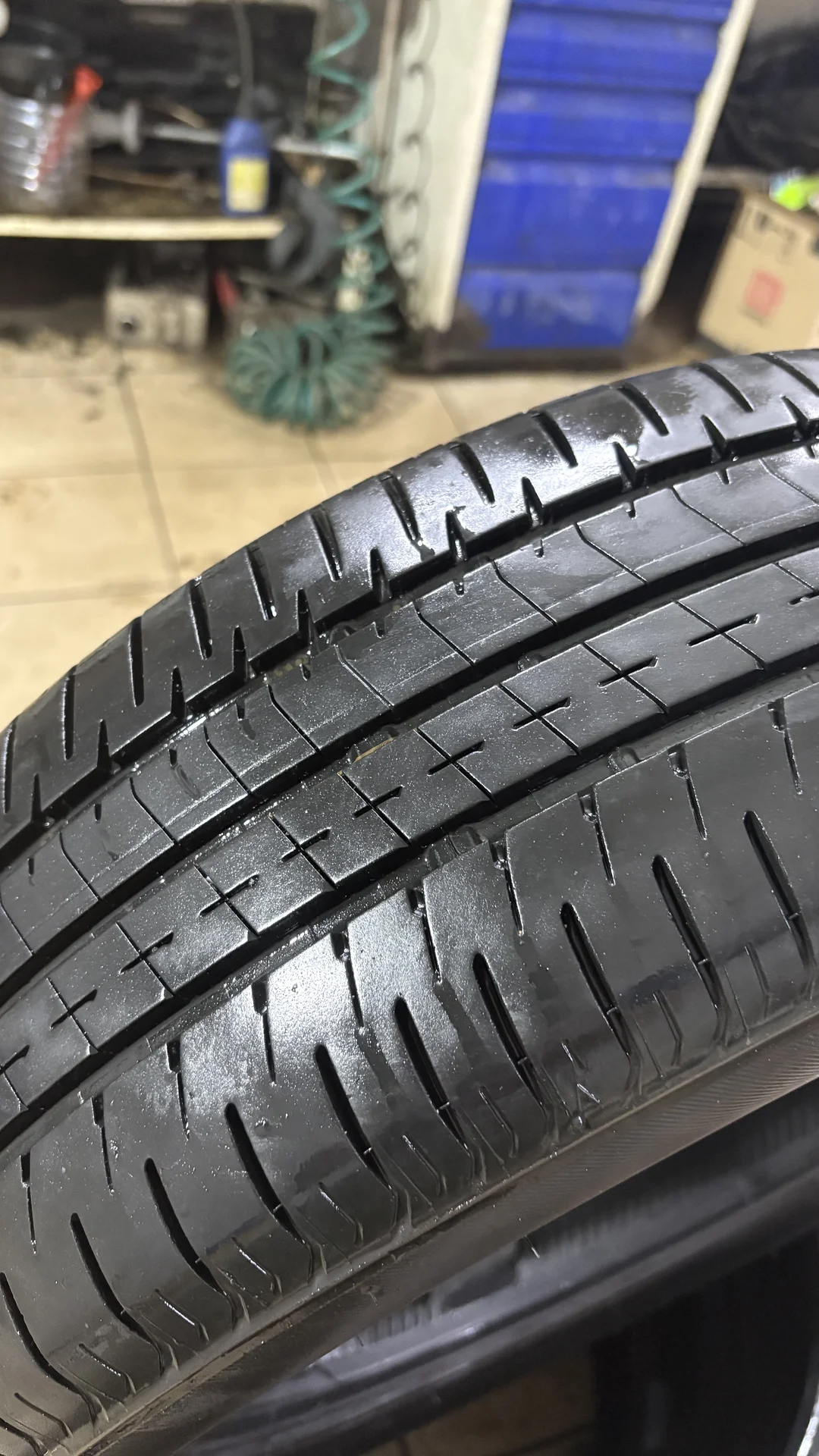 Летняя резина Bridgestone ecopia 185/55 r16 - миниатюра 3