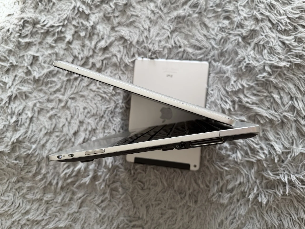 Ноутбук HP EliteBook Revolve 810 - миниатюра 8