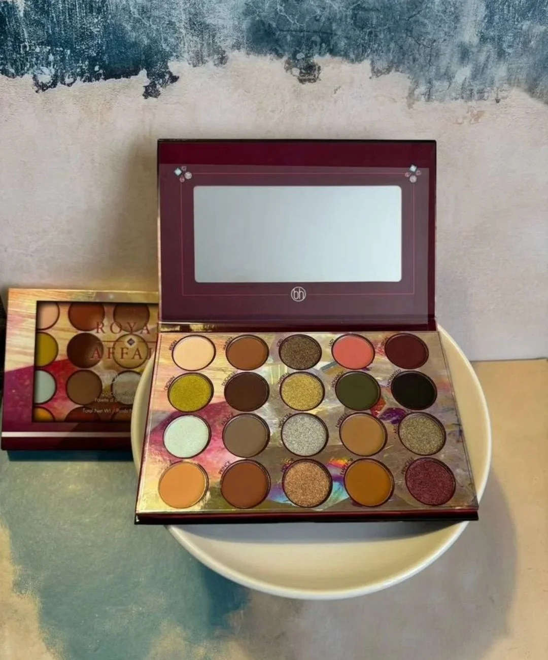 Палетка теней от Bh cosmetics Royal Affair - изображение 1