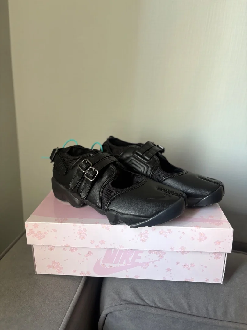 NIKE AIR RIFT - изображение 1