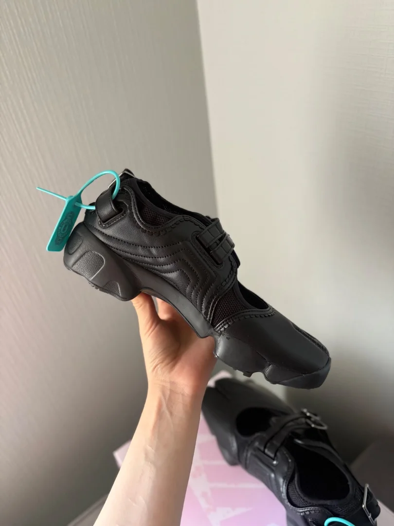 NIKE AIR RIFT - миниатюра 4
