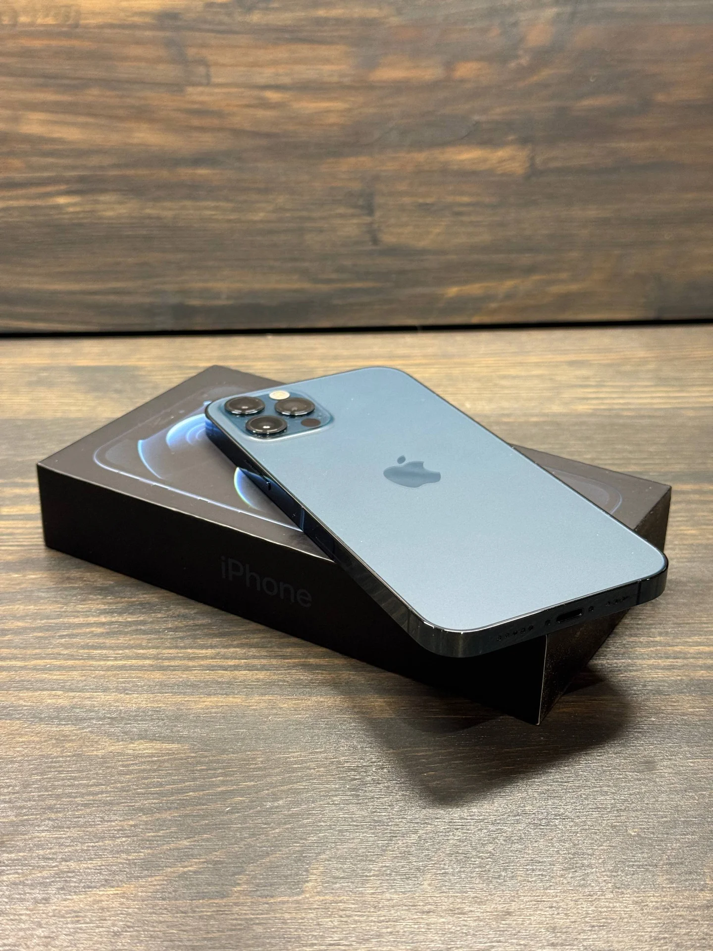 iPhone 12 Pro - миниатюра 2