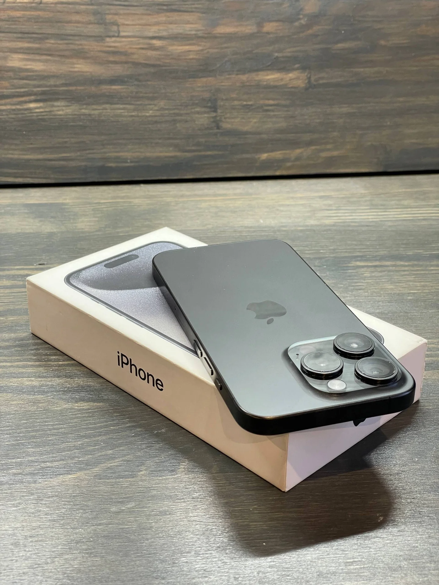 iPhone 15 Pro - миниатюра 3