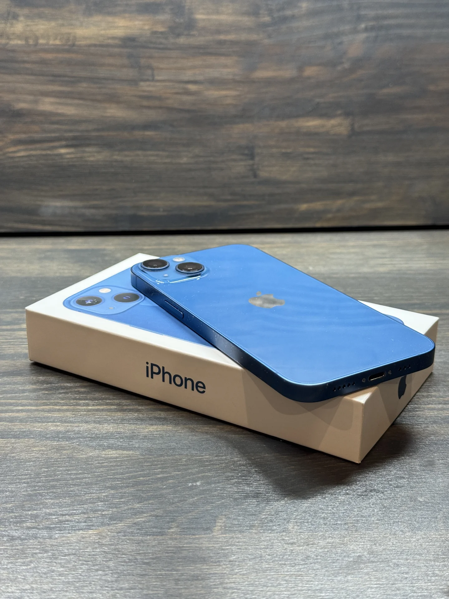 iPhone 13 128gb - миниатюра 2