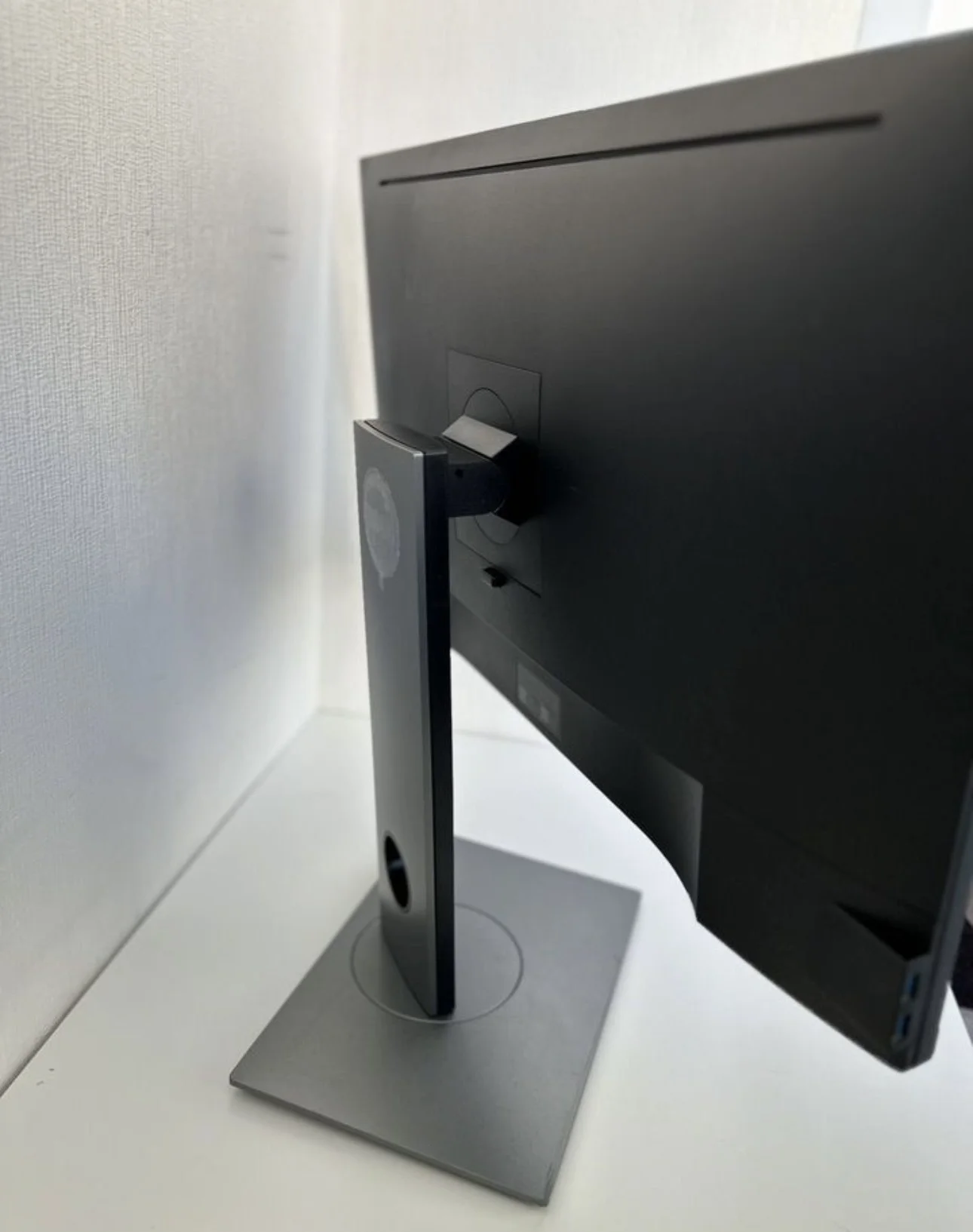 Монитор dell p2717h - миниатюра 5