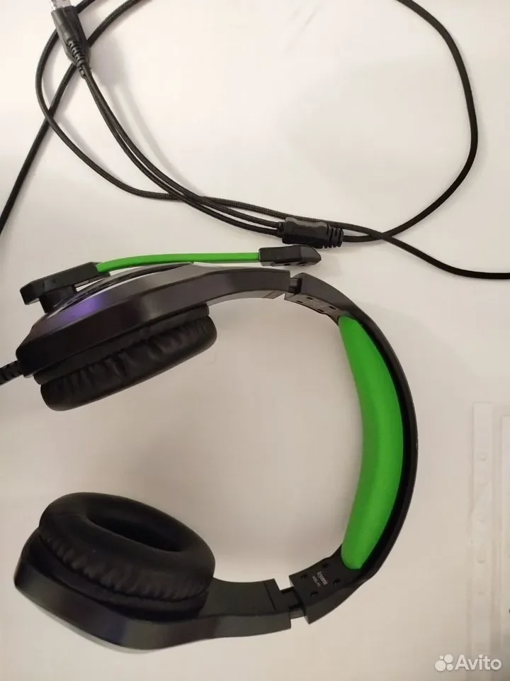 Игровые наушники, с микрофоном и RGB подсветкой - миниатюра 6