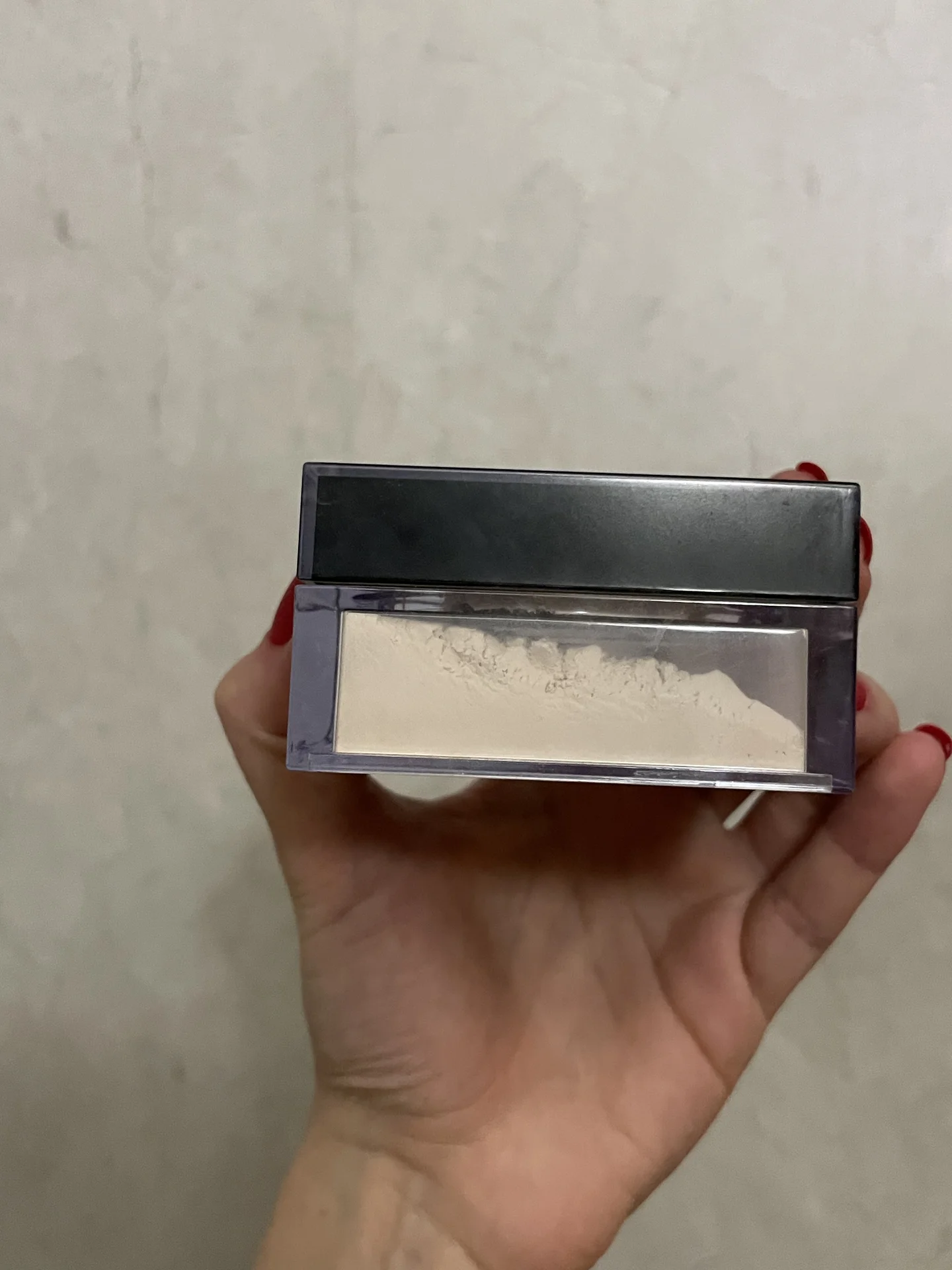 Huda Beauty easy bake powder. Оригинал б/у. - миниатюра 2
