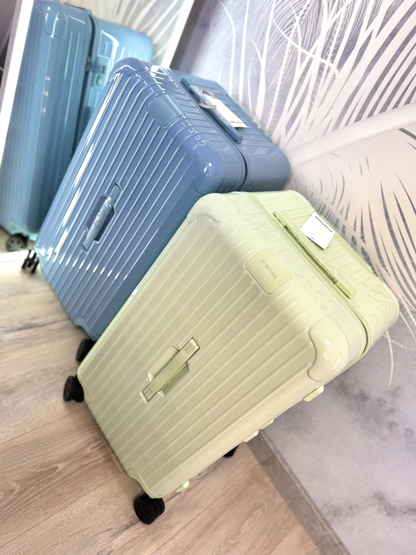 Чемодан Rimowa trunk в наличии - миниатюра 4