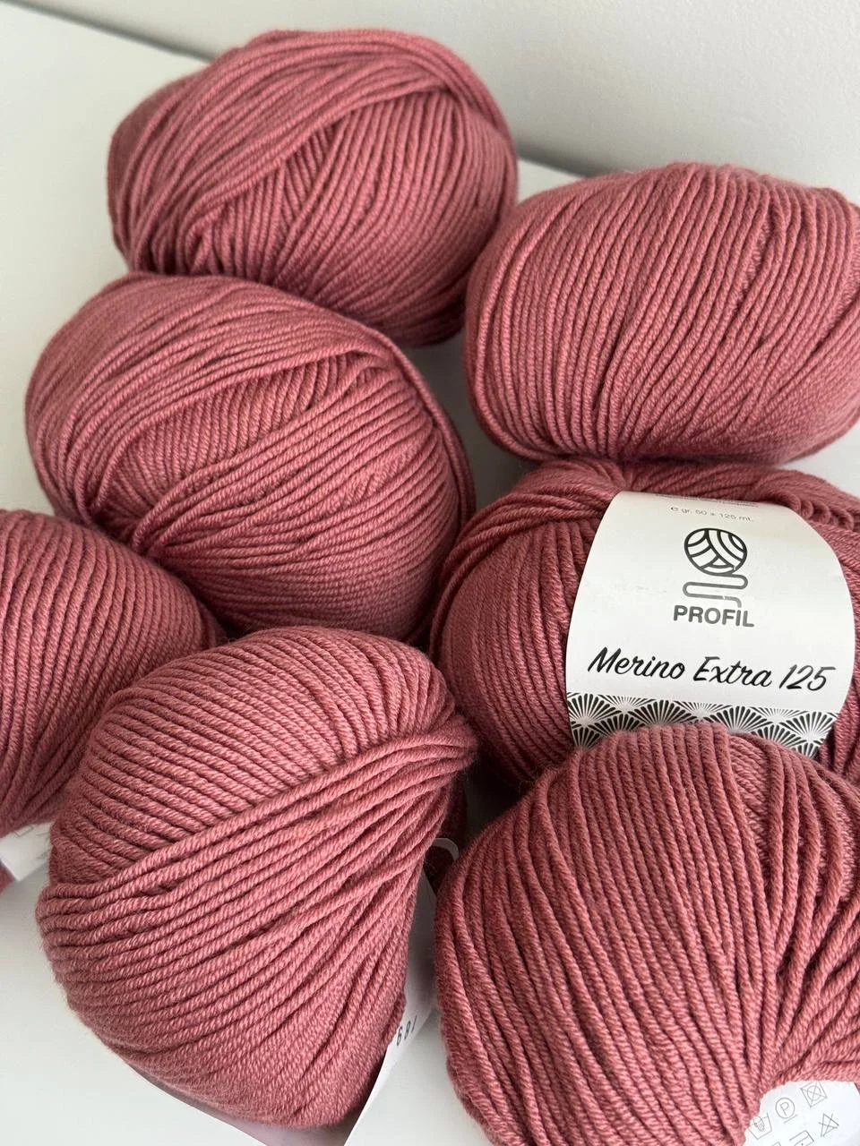 Пряжа меринос Profil Merino Extra125 - изображение 1