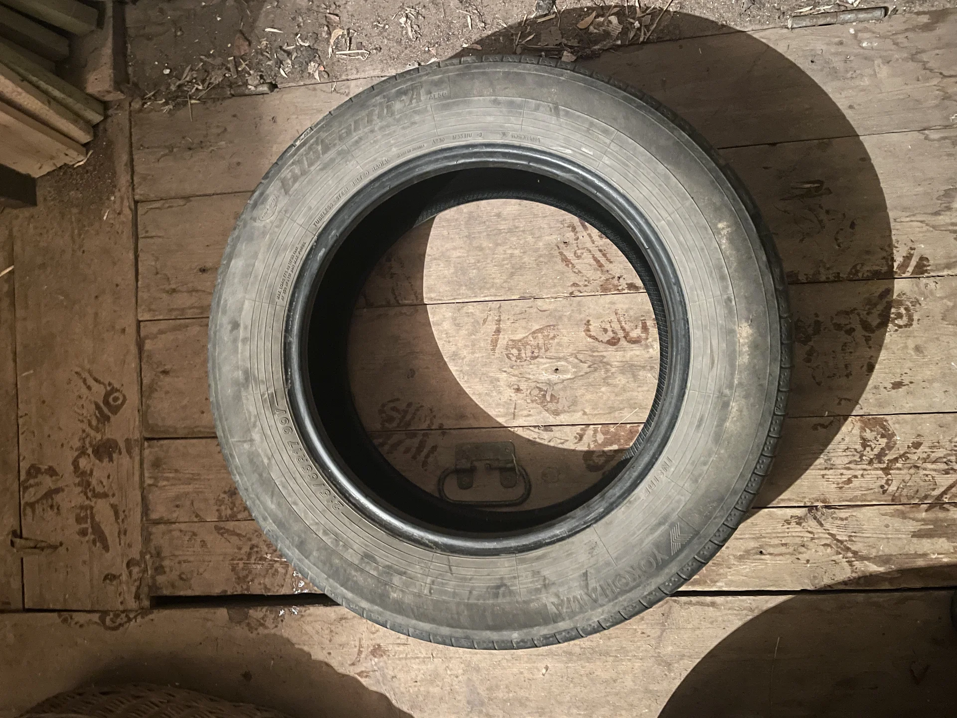 Yokohama bluearth ae50 215/65R17 - миниатюра 5