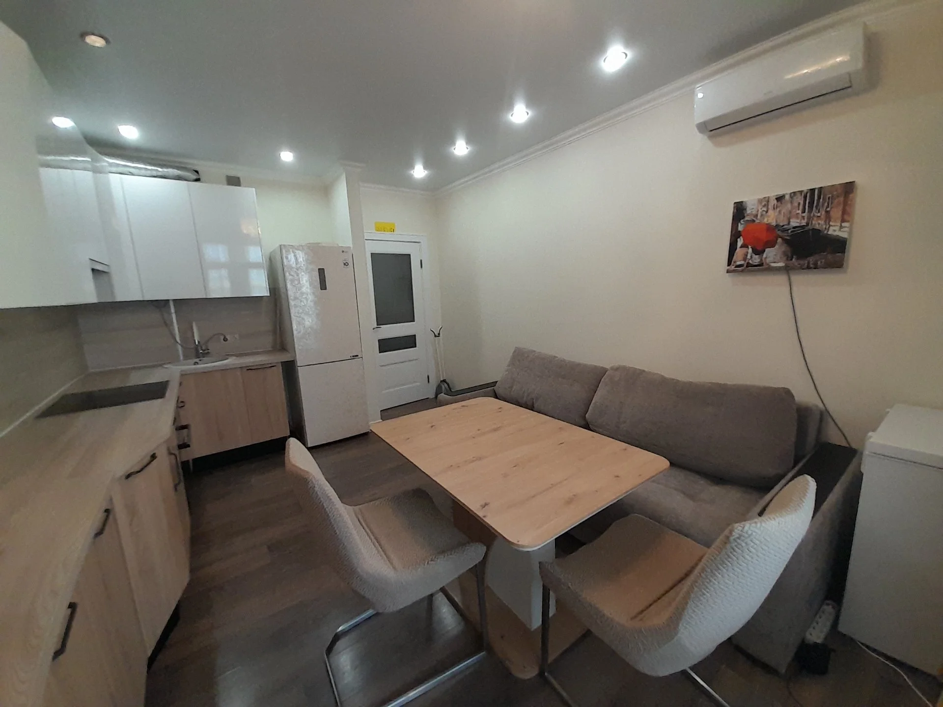 Продам 2 квартиру в Геленджике - миниатюра 3