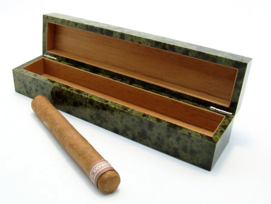 Футляр - Хьюмидор (Humidor) для сигар. Чистый Вердантит. - миниатюра 7