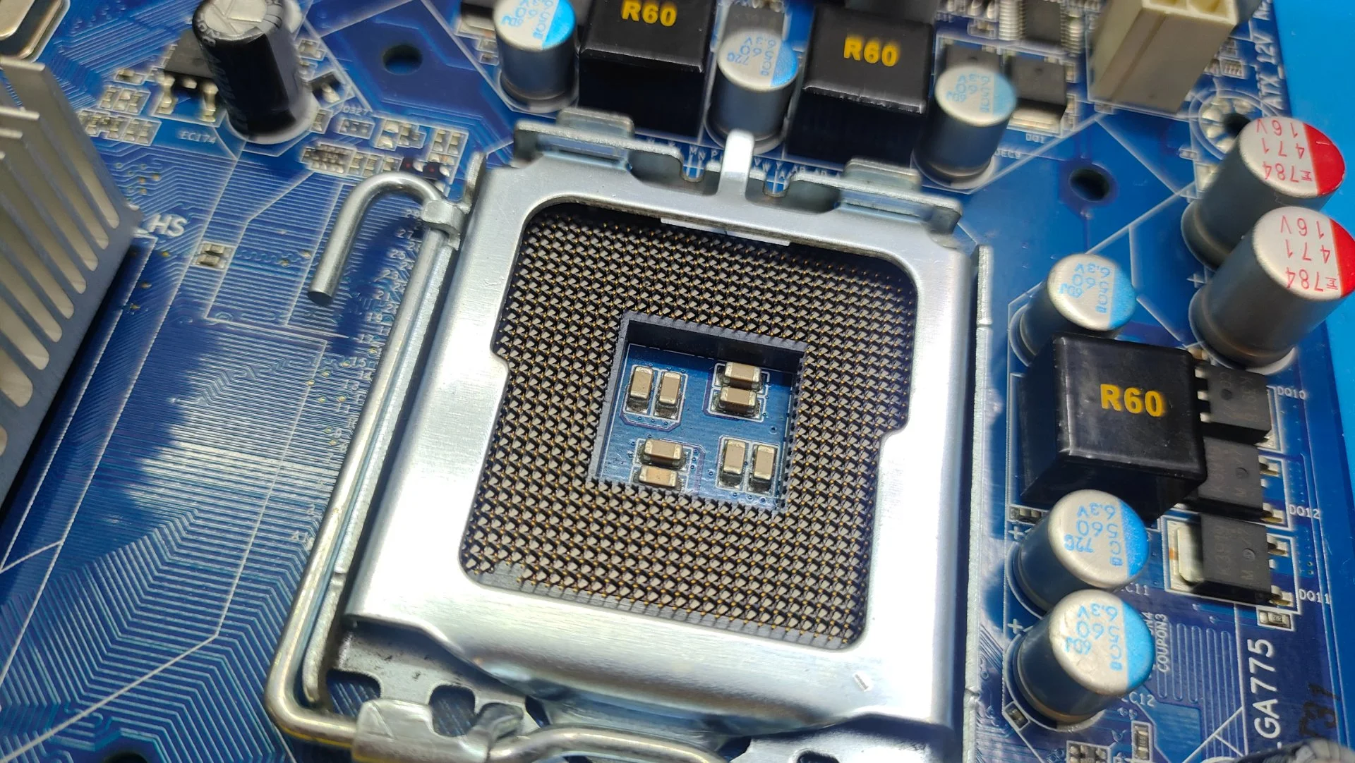Материнская плата Gigabyte GA-G31M-S2L - миниатюра 4