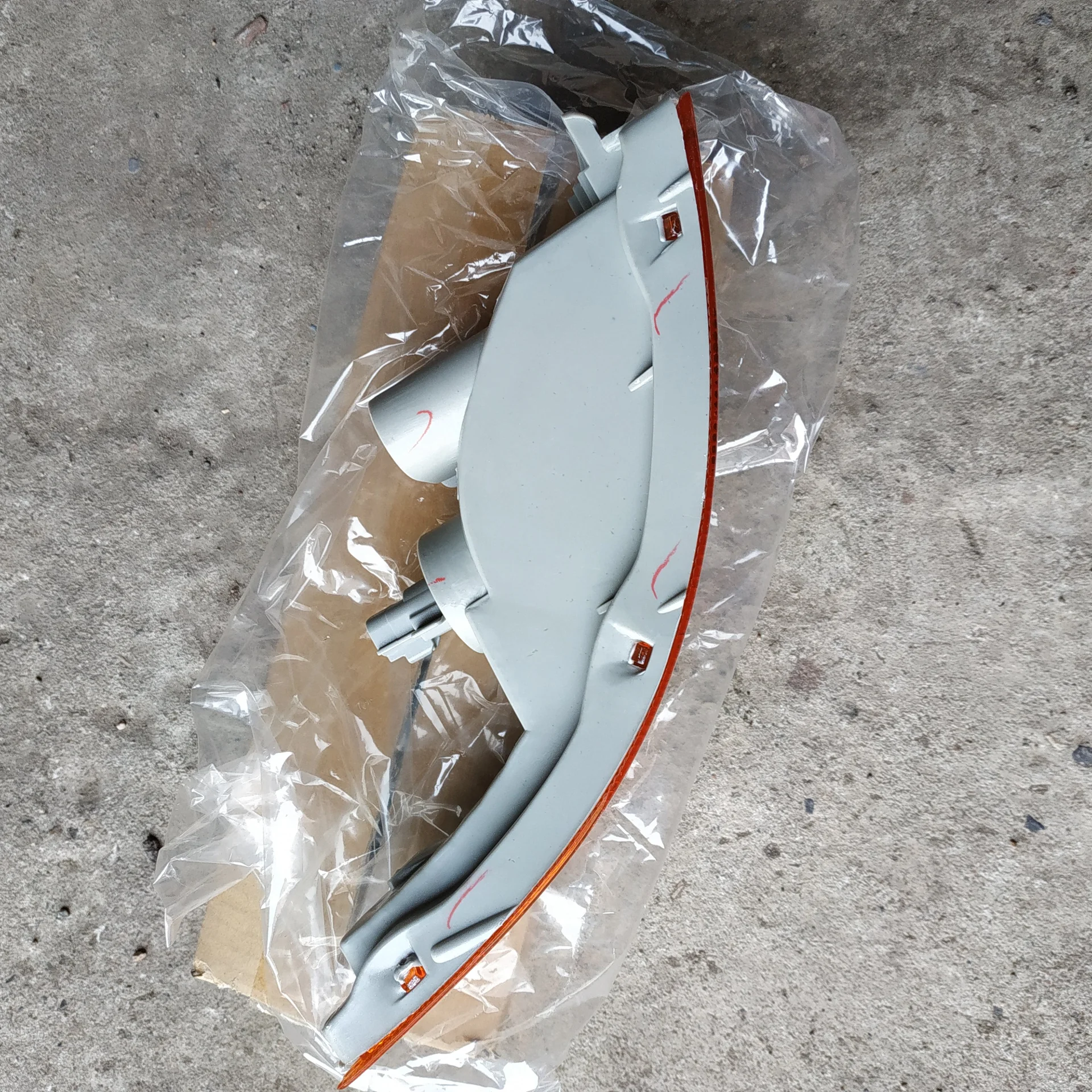 Поворотник в бампере правый Toyota Corona/Carina R желтый 92-96 (8151020650, 2121656L, 8121020380) - миниатюра 4