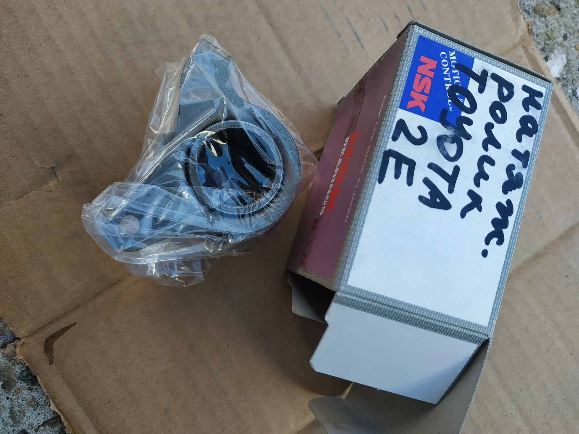 Ролик ремня ГРМ натяжной TOYOTA 2E/3E 13505-11011 (50TB0526B02) Номера замен  ZA50TB0526B02 GT36904 - миниатюра 4