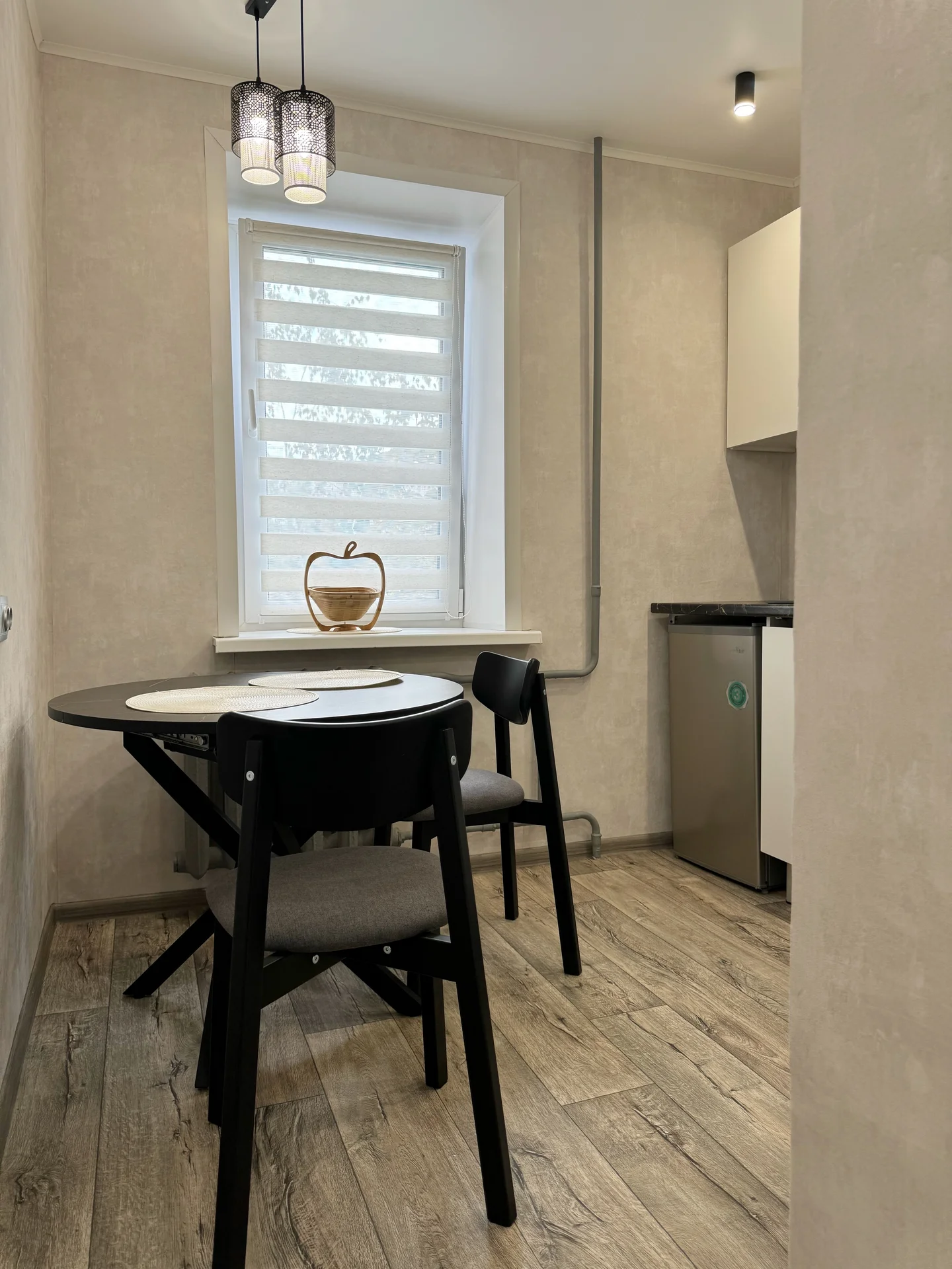 1-к. квартира, 33 м², 1 кровать и диван - миниатюра 3