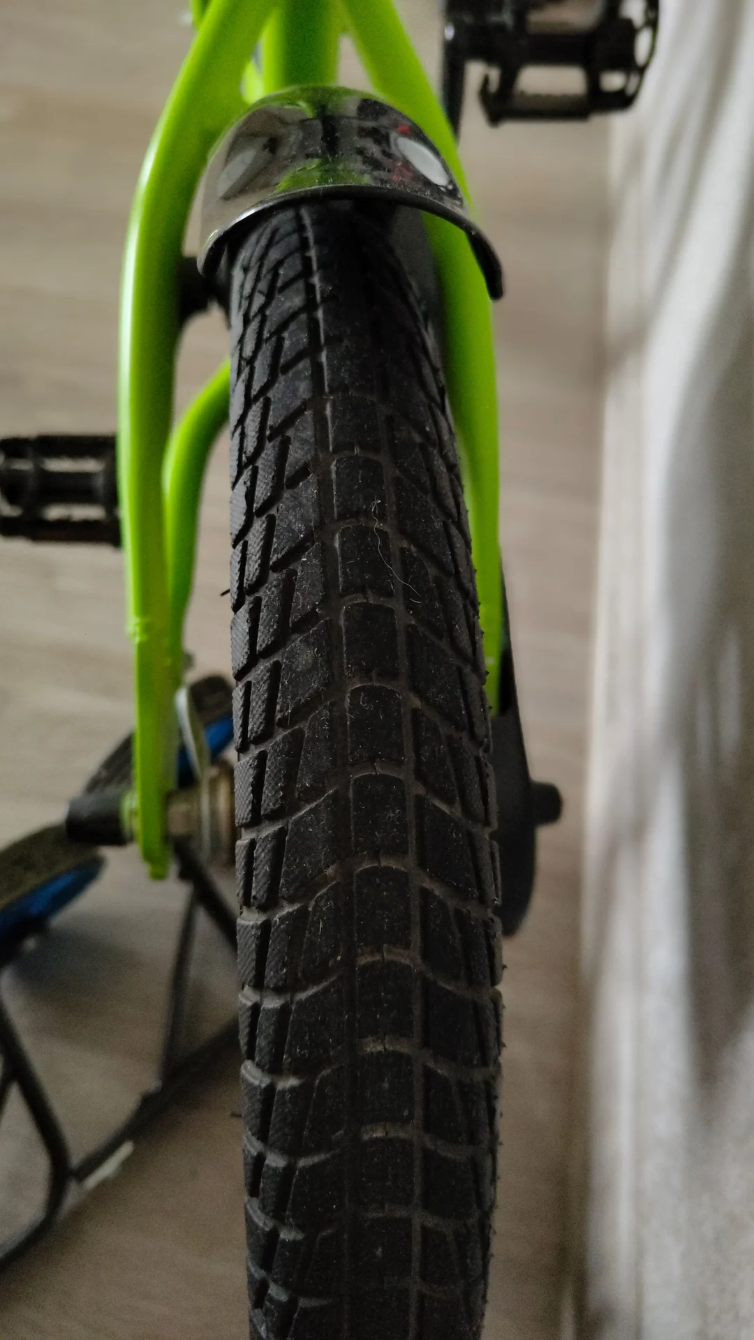 Детский велосипед Novatrack Lumen 16" - миниатюра 3