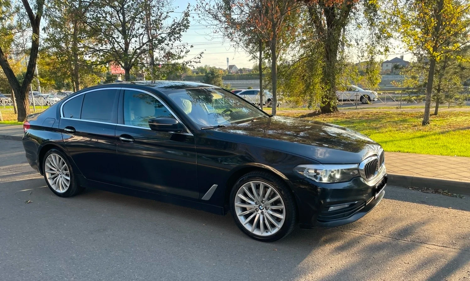 BMW G30 2018 - миниатюра 2