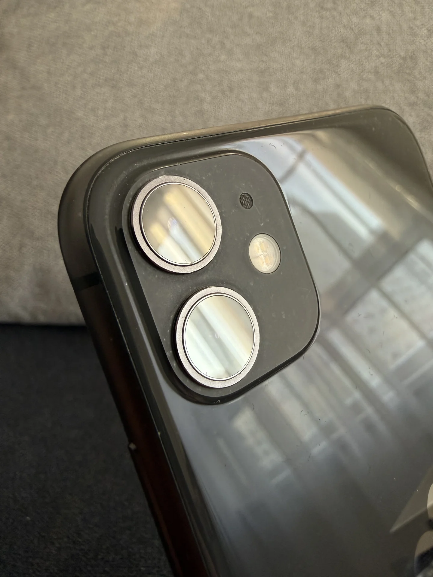 iPhone 11 - миниатюра 7